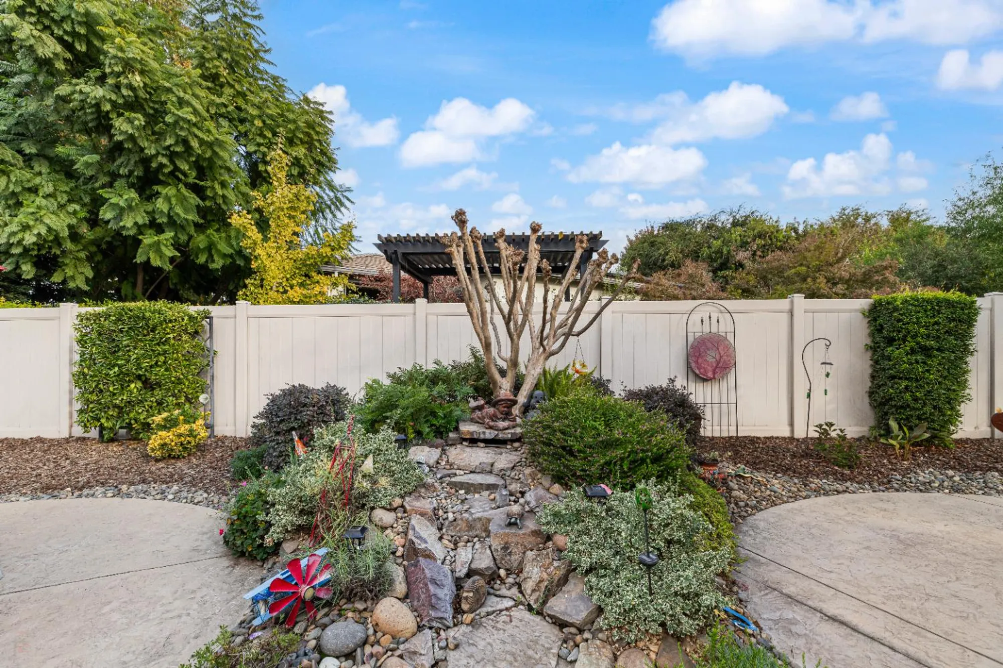 Property Slideshow image 31 of 87 | 2494 redbud way, Manteca, CA, 95336