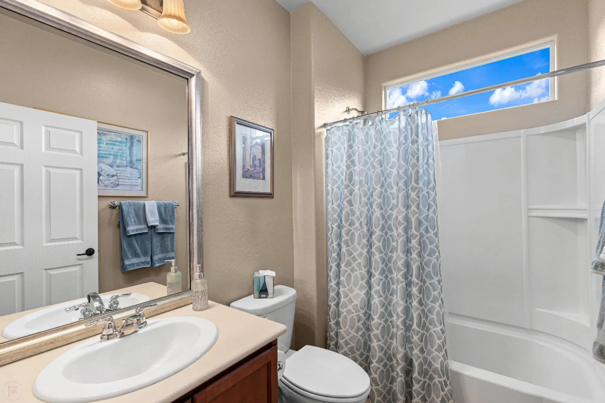 Property Slideshow image 25 of 87 | 2494 redbud way, Manteca, CA, 95336