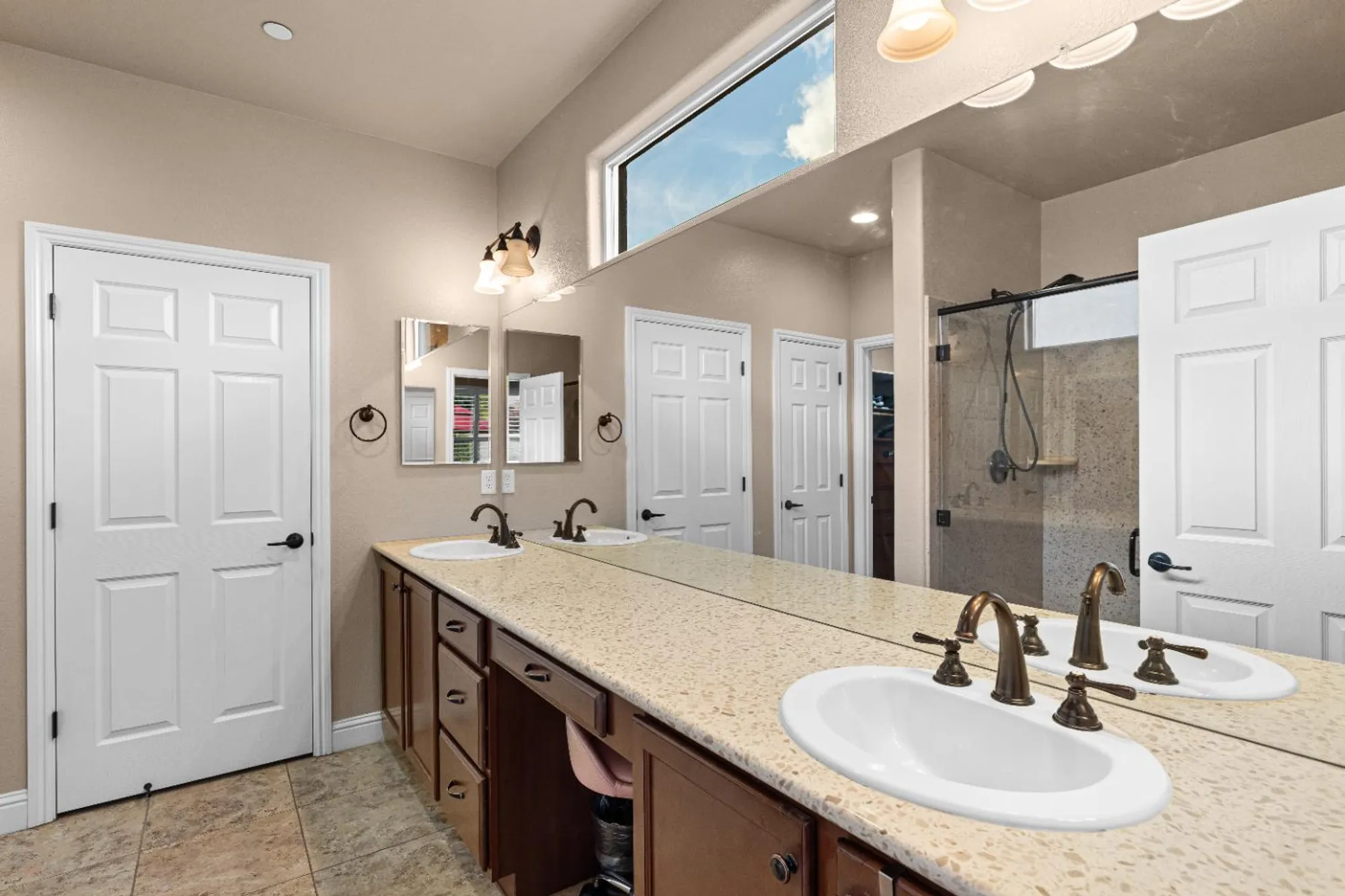 Property Slideshow image 21 of 87 | 2494 redbud way, Manteca, CA, 95336