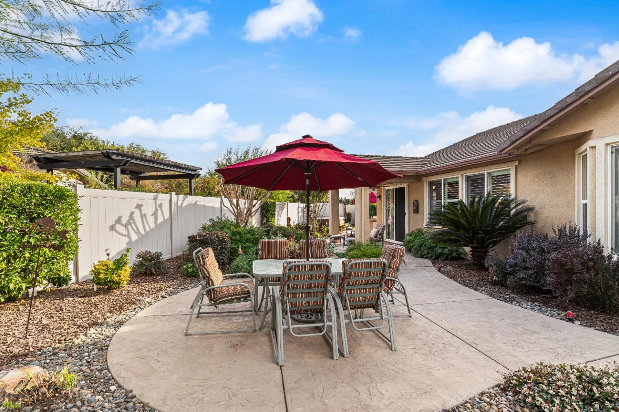 Property Slideshow image 32 of 87 | 2494 redbud way, Manteca, CA, 95336