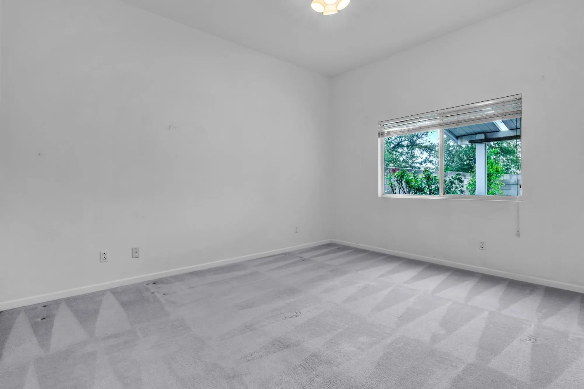 Property Slideshow image 12 of 32 | 510 diamond glen cir, Folsom, CA, 95630