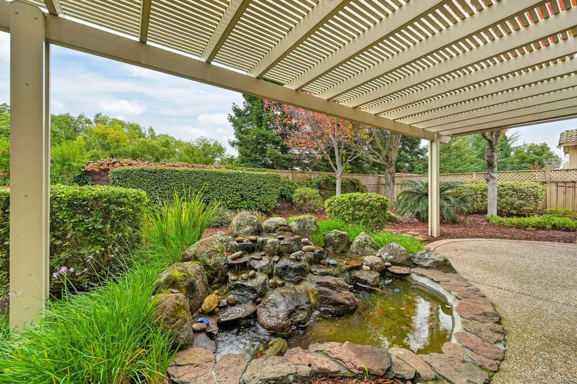 Property Slideshow image 28 of 39 | 2024 farmgate ln, Lincoln, CA, 95648