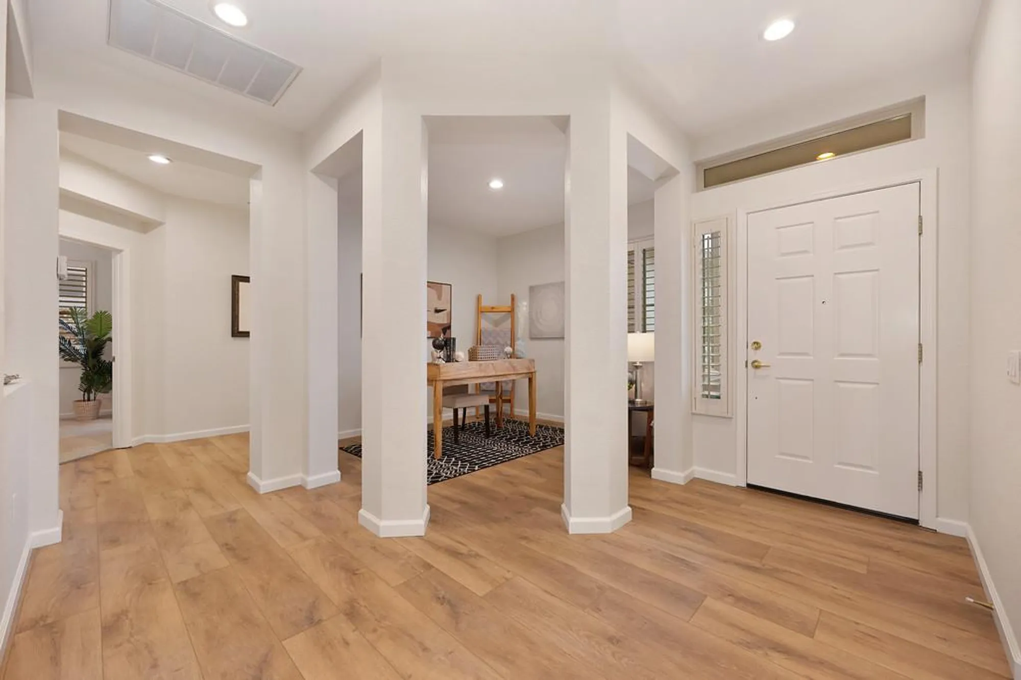 Property Slideshow image 8 of 39 | 2024 farmgate ln, Lincoln, CA, 95648