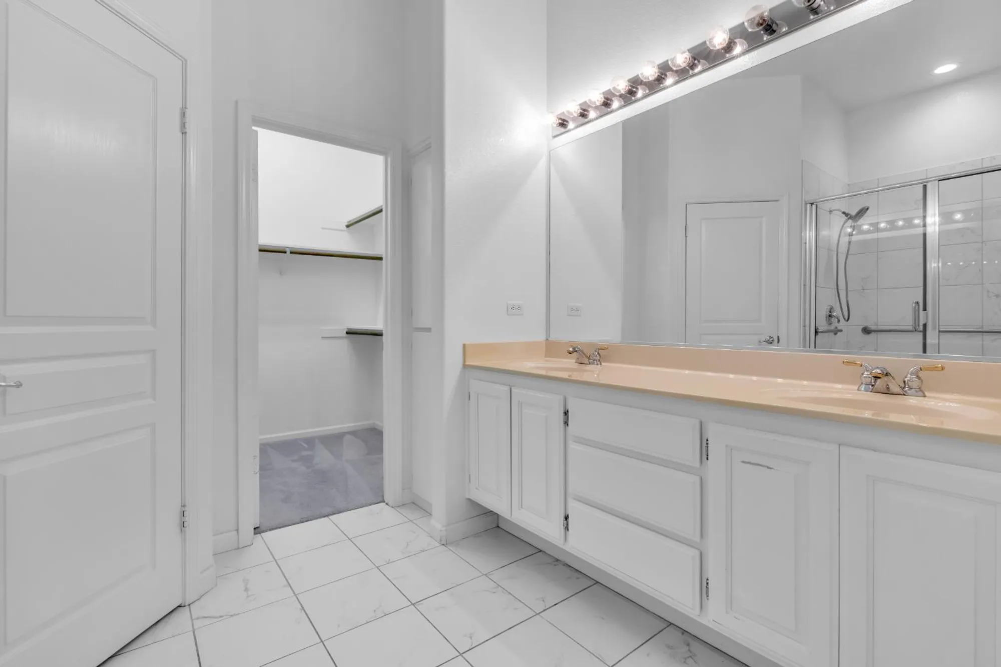 Property Slideshow image 15 of 32 | 510 diamond glen cir, Folsom, CA, 95630