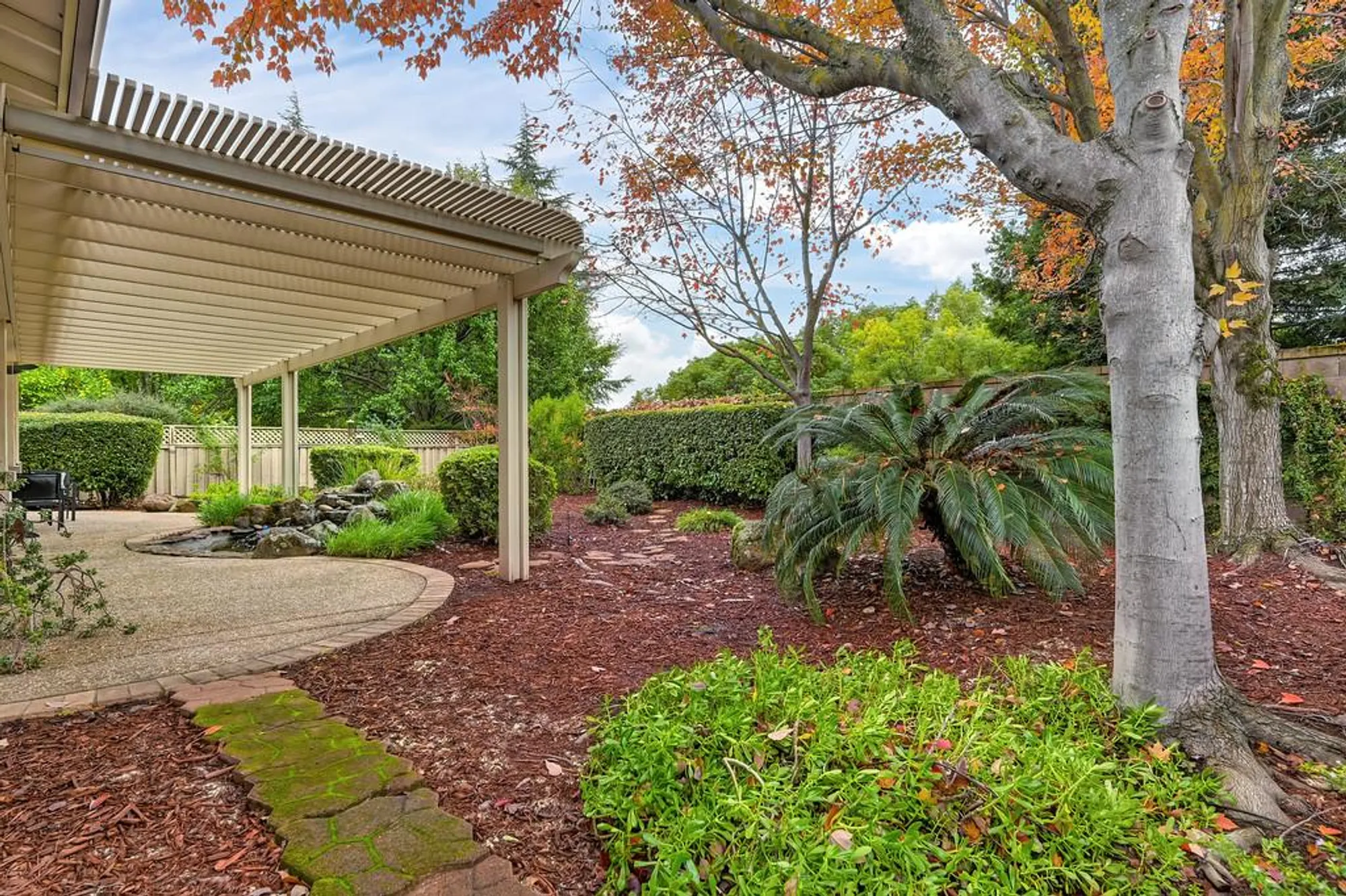 Property Slideshow image 33 of 39 | 2024 farmgate ln, Lincoln, CA, 95648