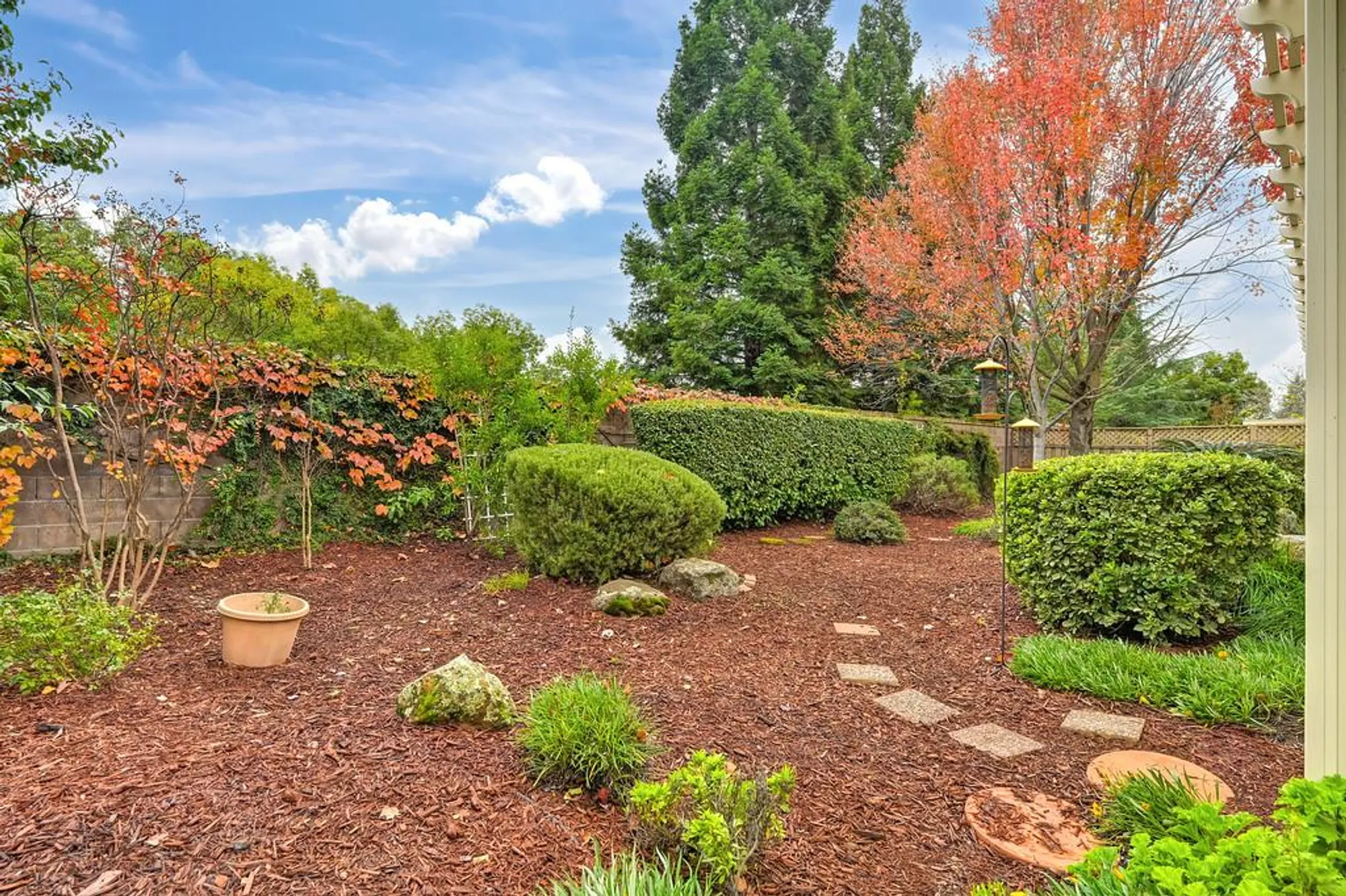 Property Slideshow image 37 of 39 | 2024 farmgate ln, Lincoln, CA, 95648