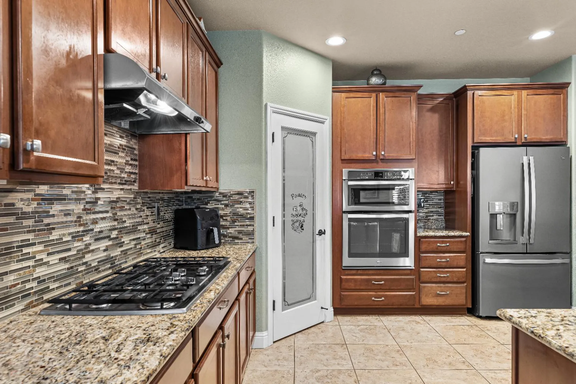 Property Slideshow image 12 of 87 | 2494 redbud way, Manteca, CA, 95336