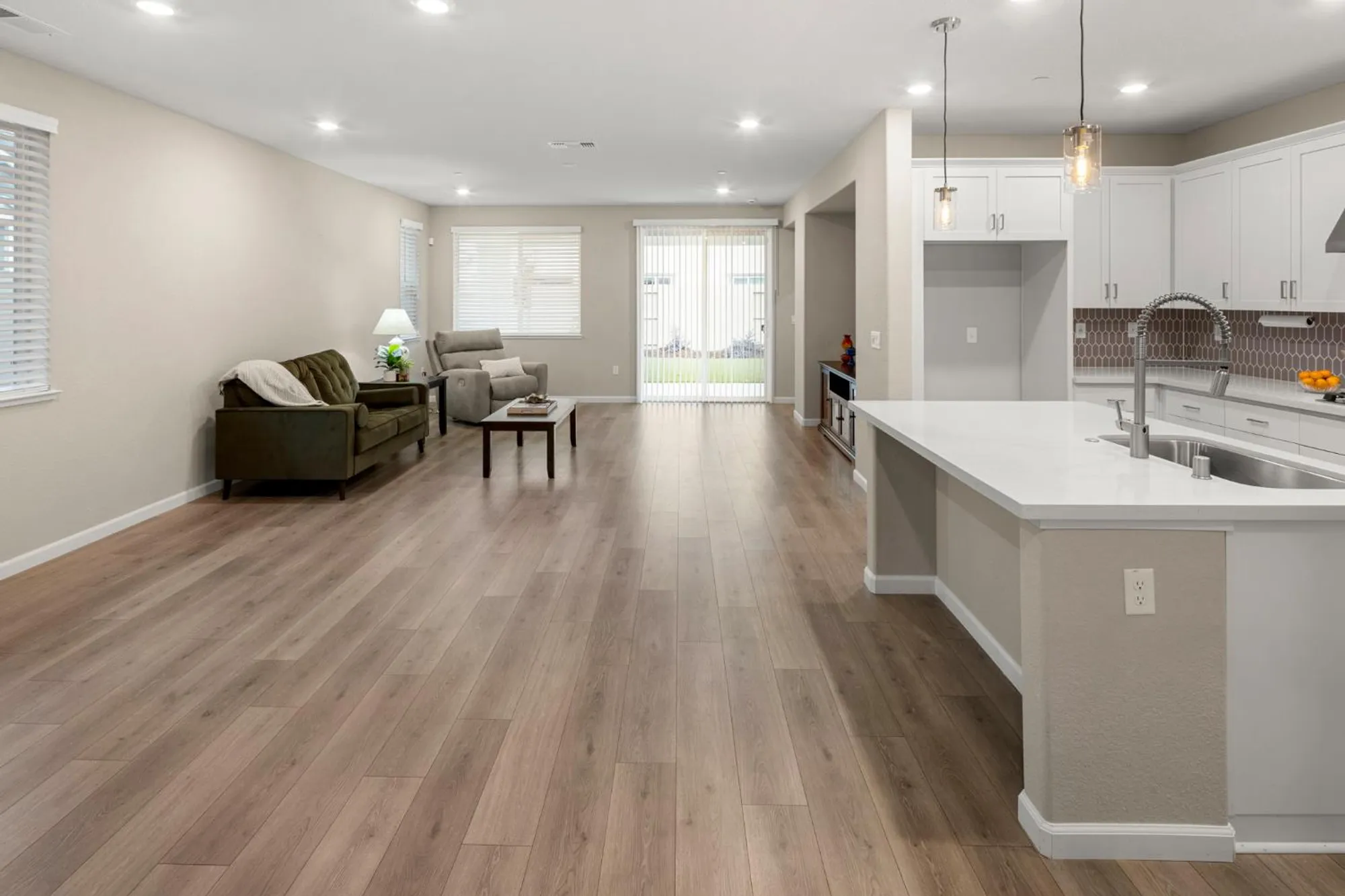 Property Slideshow image 5 of 52 | 1180 alpine way, Lincoln, CA, 95648