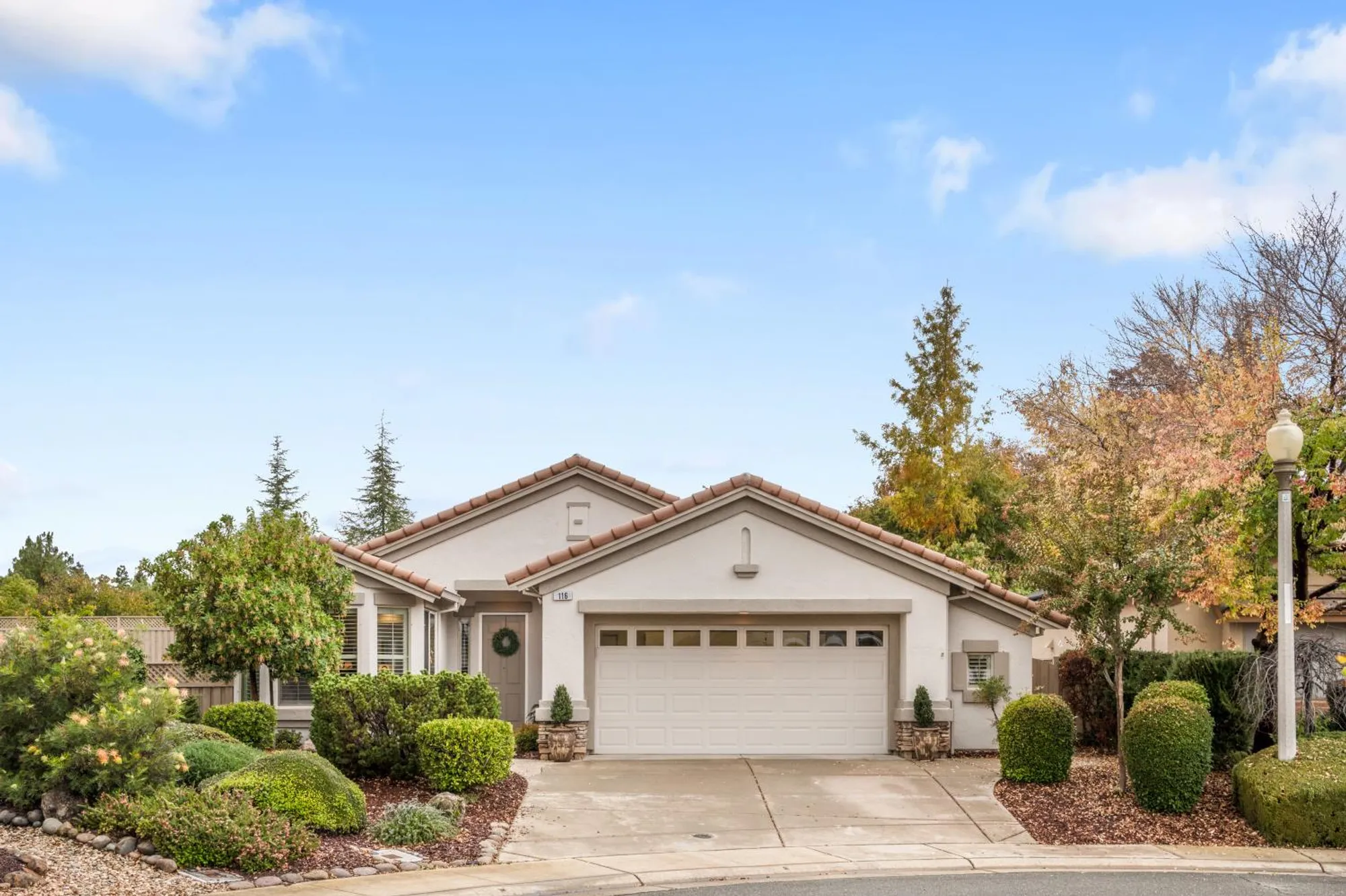 Property Slideshow image 1 of 33 | 116 ivy arbor ct, Lincoln, CA, 95648