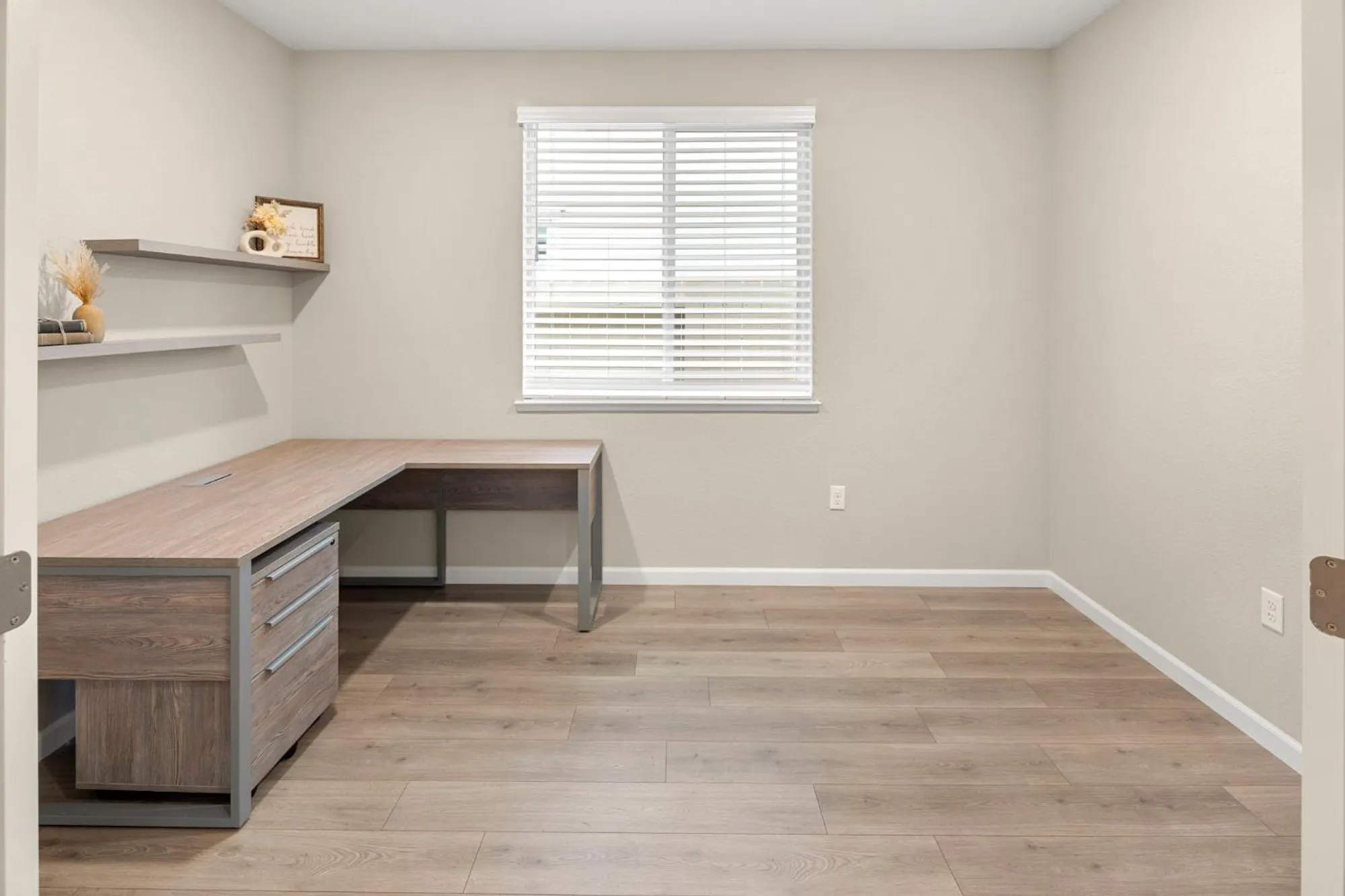 Property Slideshow image 24 of 52 | 1180 alpine way, Lincoln, CA, 95648