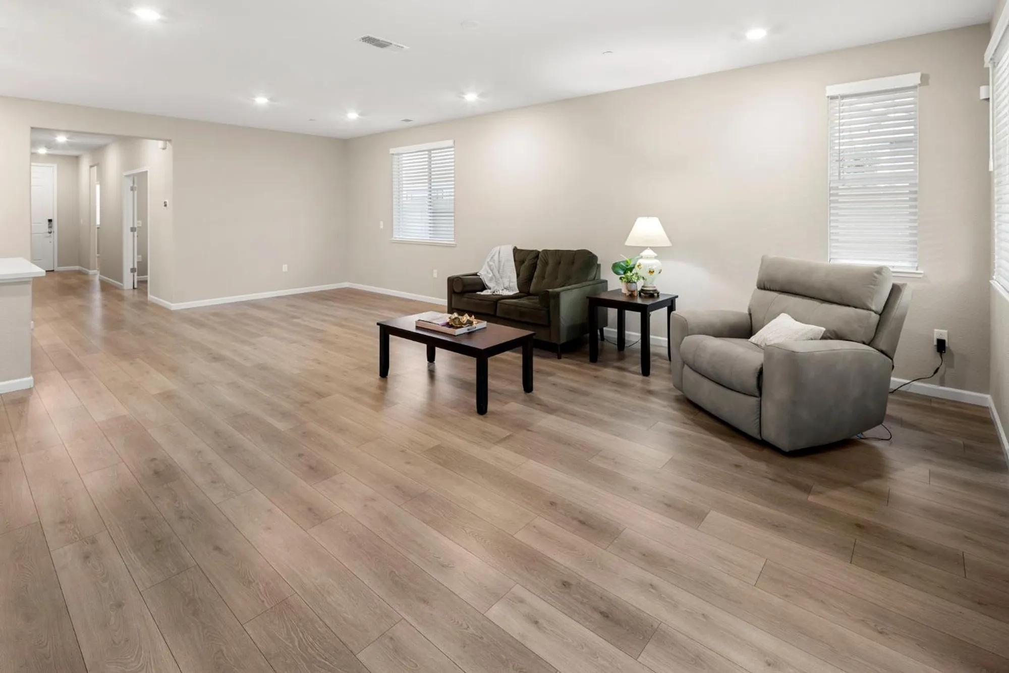 Property Slideshow image 7 of 52 | 1180 alpine way, Lincoln, CA, 95648