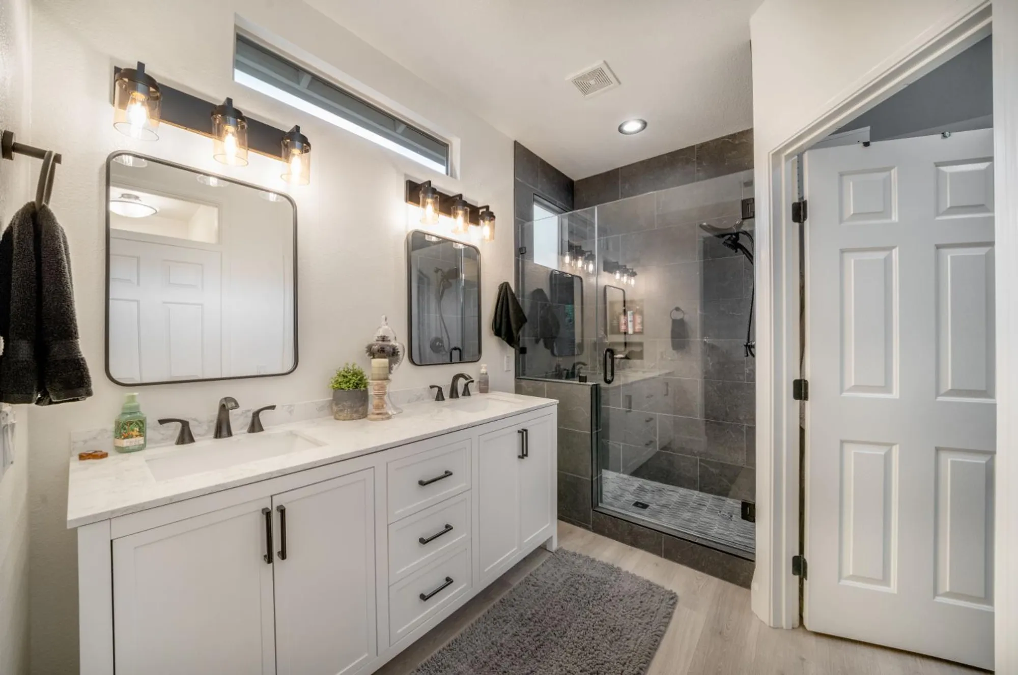 Property Slideshow image 19 of 33 | 116 ivy arbor ct, Lincoln, CA, 95648