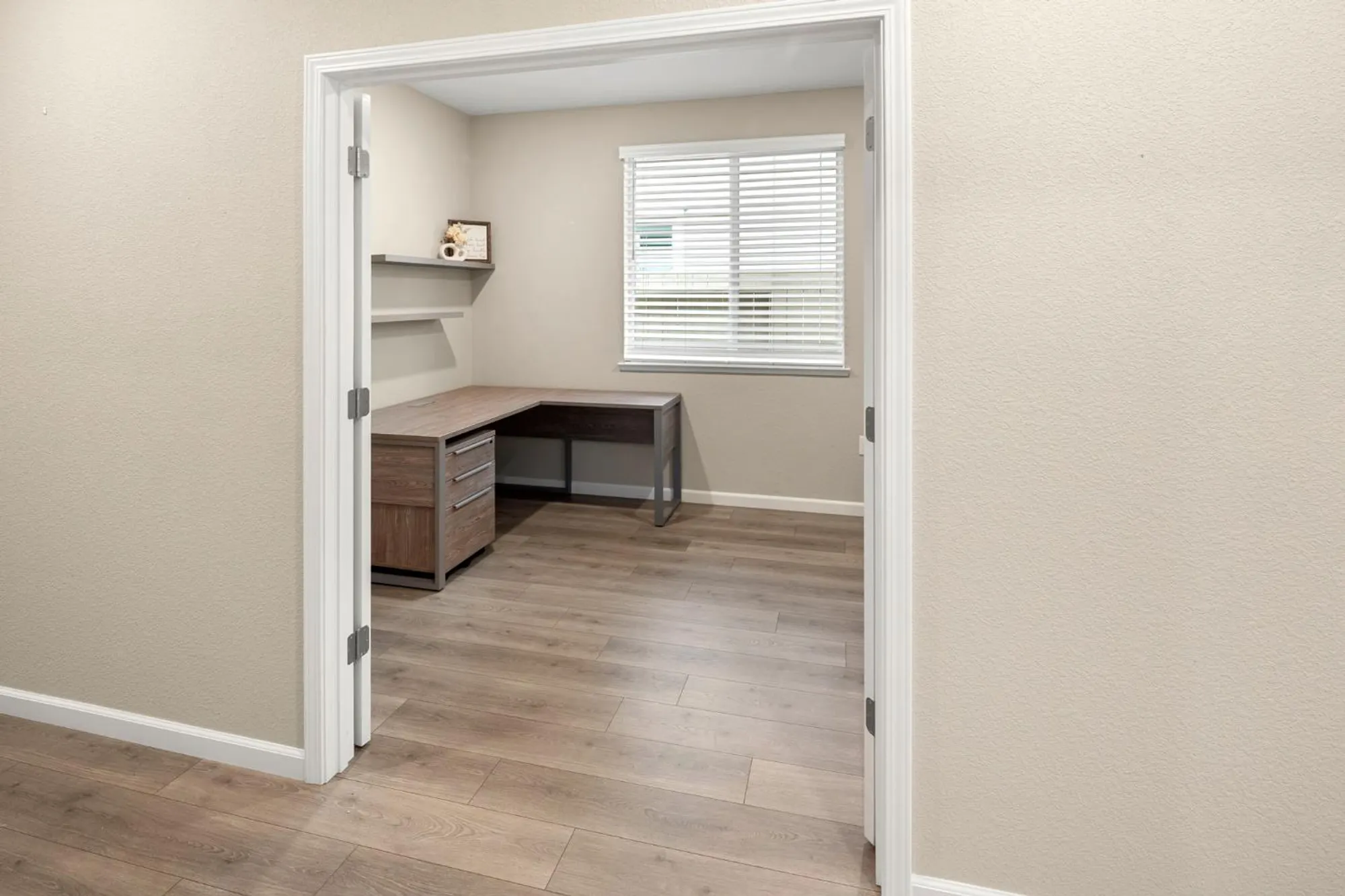 Property Slideshow image 23 of 52 | 1180 alpine way, Lincoln, CA, 95648