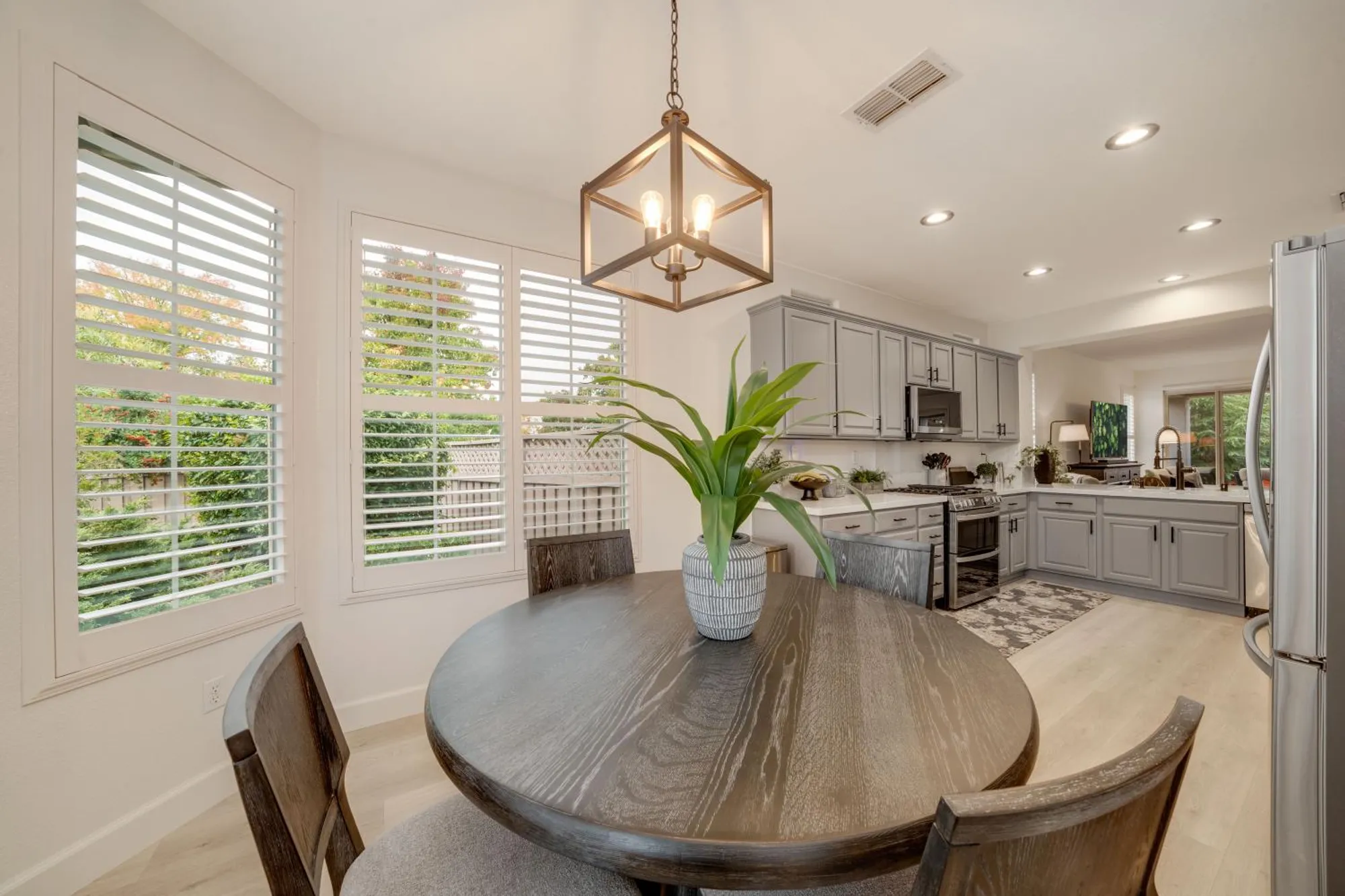 Property Slideshow image 6 of 33 | 116 ivy arbor ct, Lincoln, CA, 95648