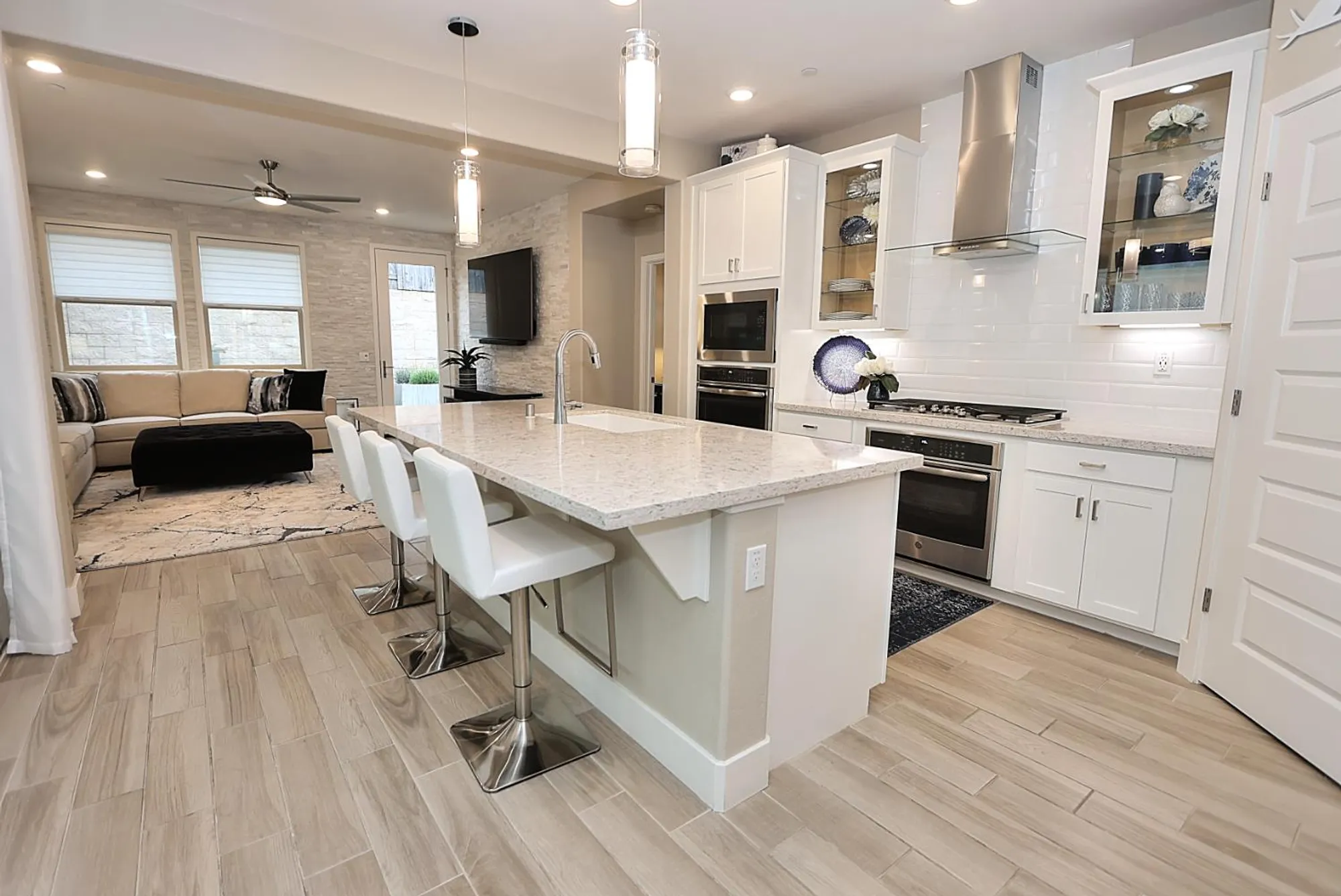 Property Slideshow image 10 of 59 | 1559 haydin pl, El Dorado Hills, CA, 95762