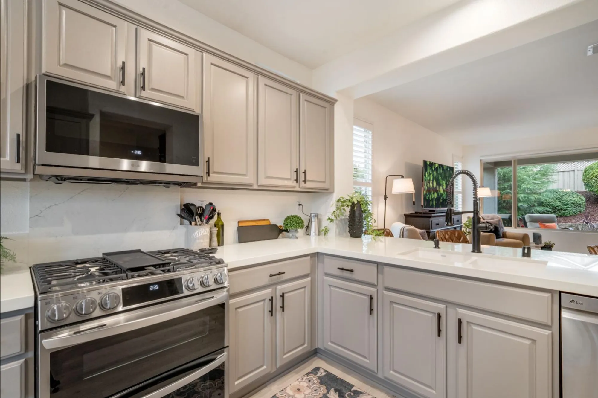 Property Slideshow image 8 of 33 | 116 ivy arbor ct, Lincoln, CA, 95648