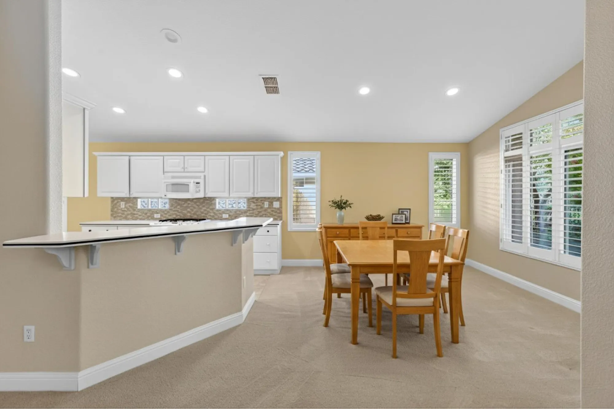 Property Slideshow image 10 of 41 | 5964 whisperlodge way, Roseville, CA, 95747