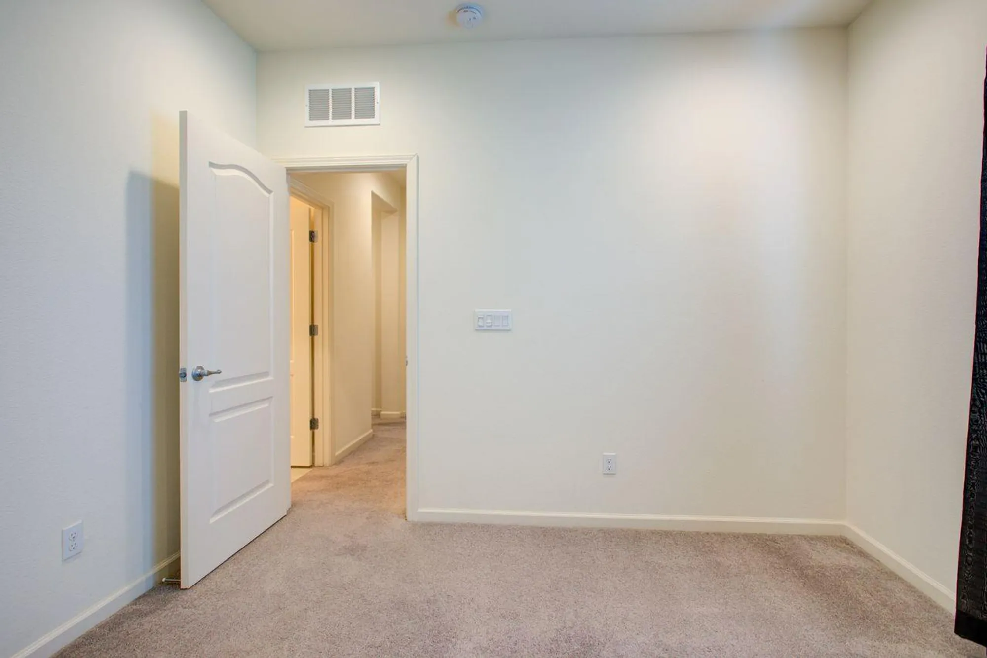 Property Slideshow image 25 of 44 | 608 machado st, Los Banos, CA, 93635