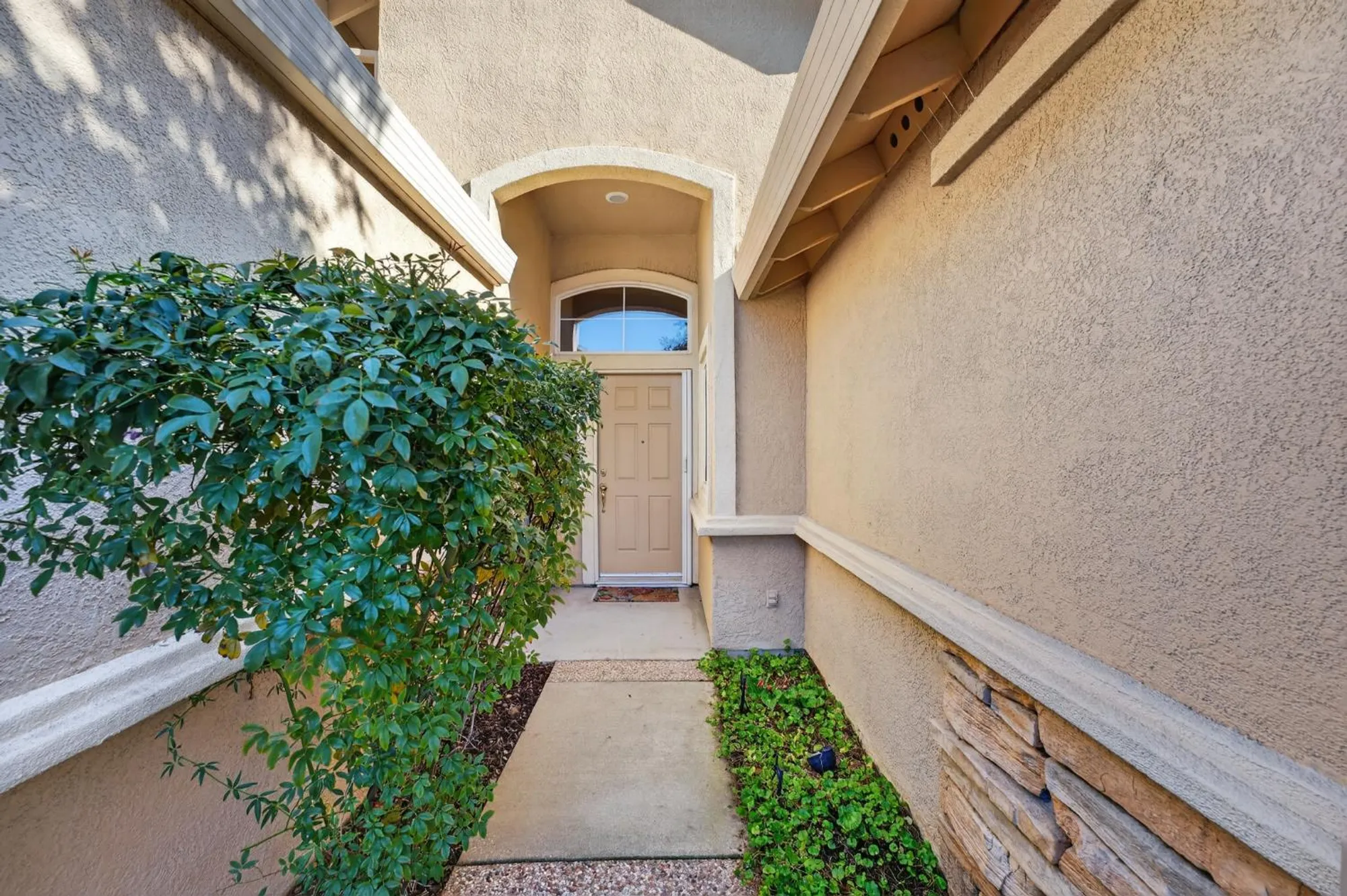 Property Slideshow image 5 of 41 | 5964 whisperlodge way, Roseville, CA, 95747