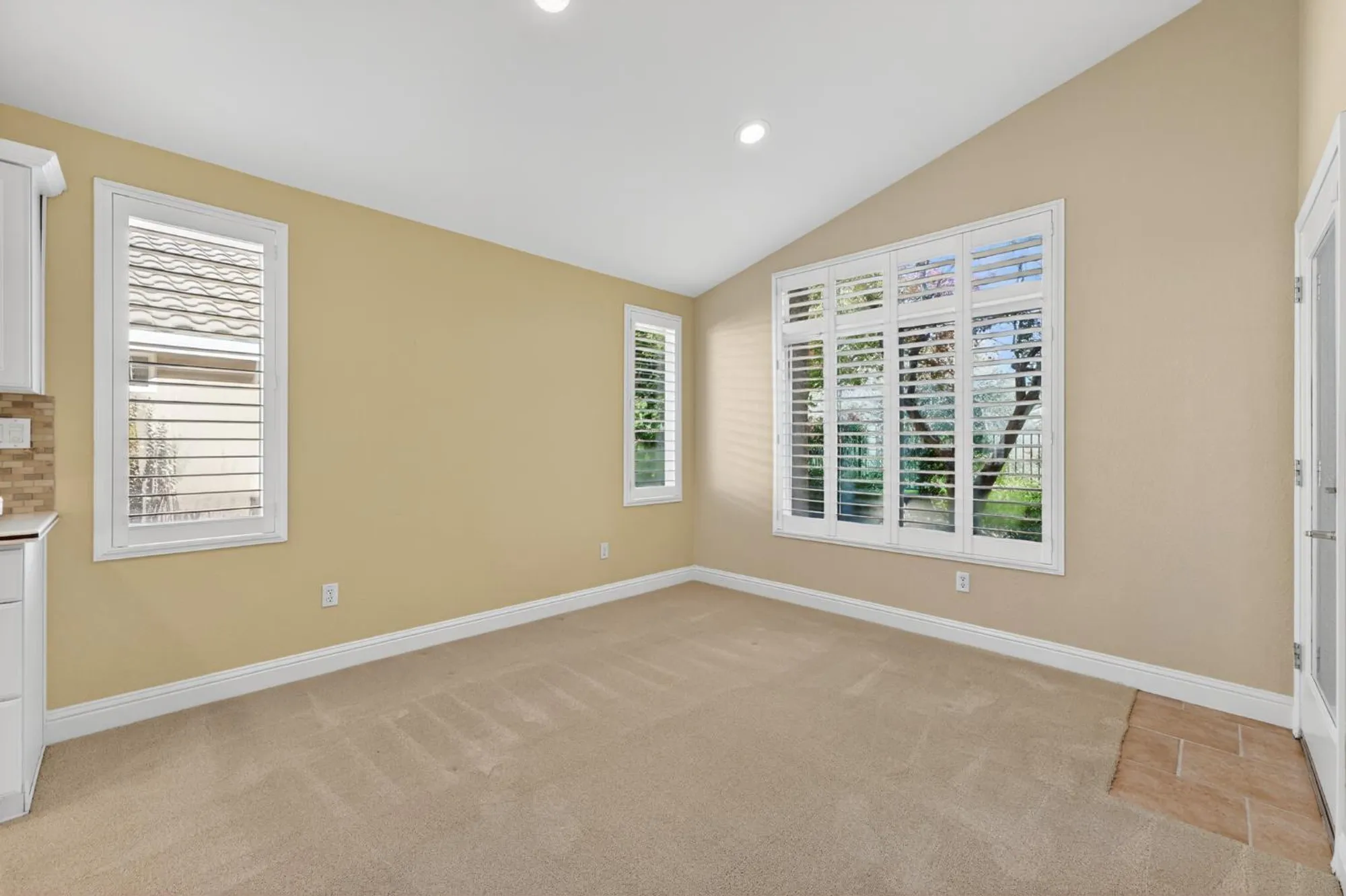Property Slideshow image 14 of 41 | 5964 whisperlodge way, Roseville, CA, 95747