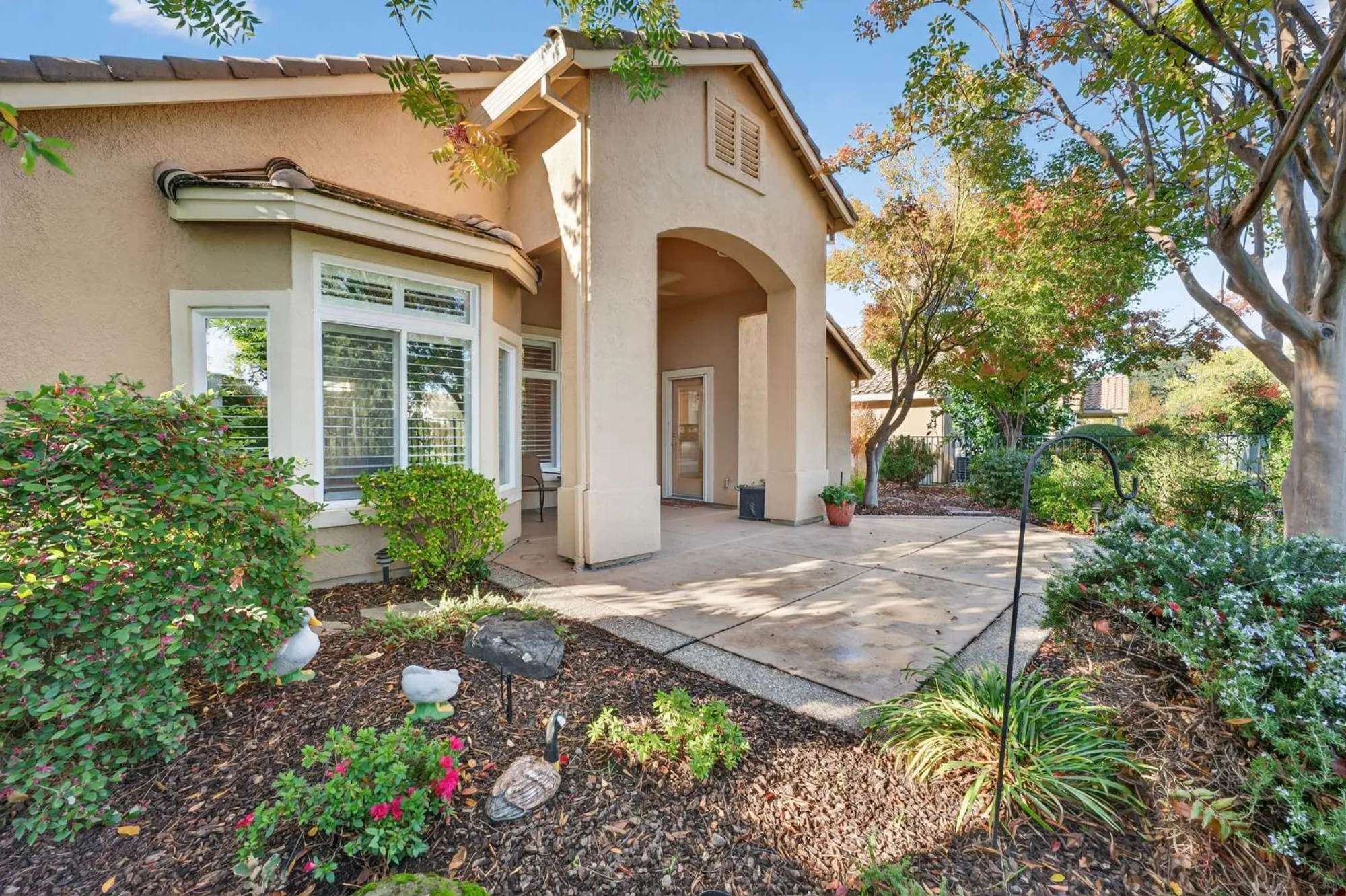 Property Slideshow image 30 of 41 | 5964 whisperlodge way, Roseville, CA, 95747