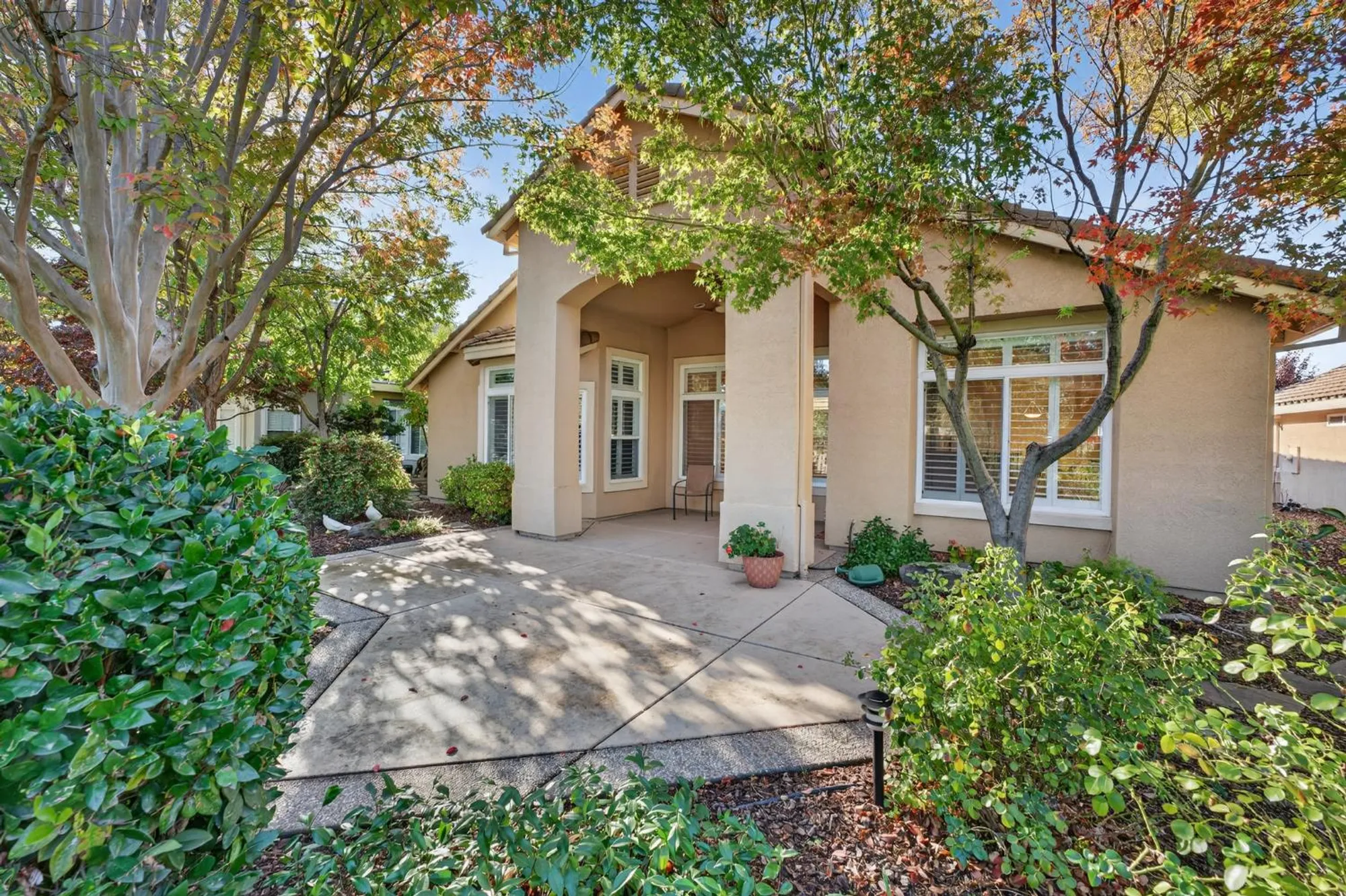 Property Slideshow image 31 of 41 | 5964 whisperlodge way, Roseville, CA, 95747