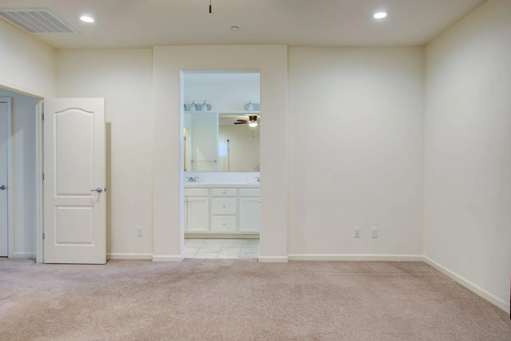 Property Slideshow image 30 of 44 | 608 machado st, Los Banos, CA, 93635