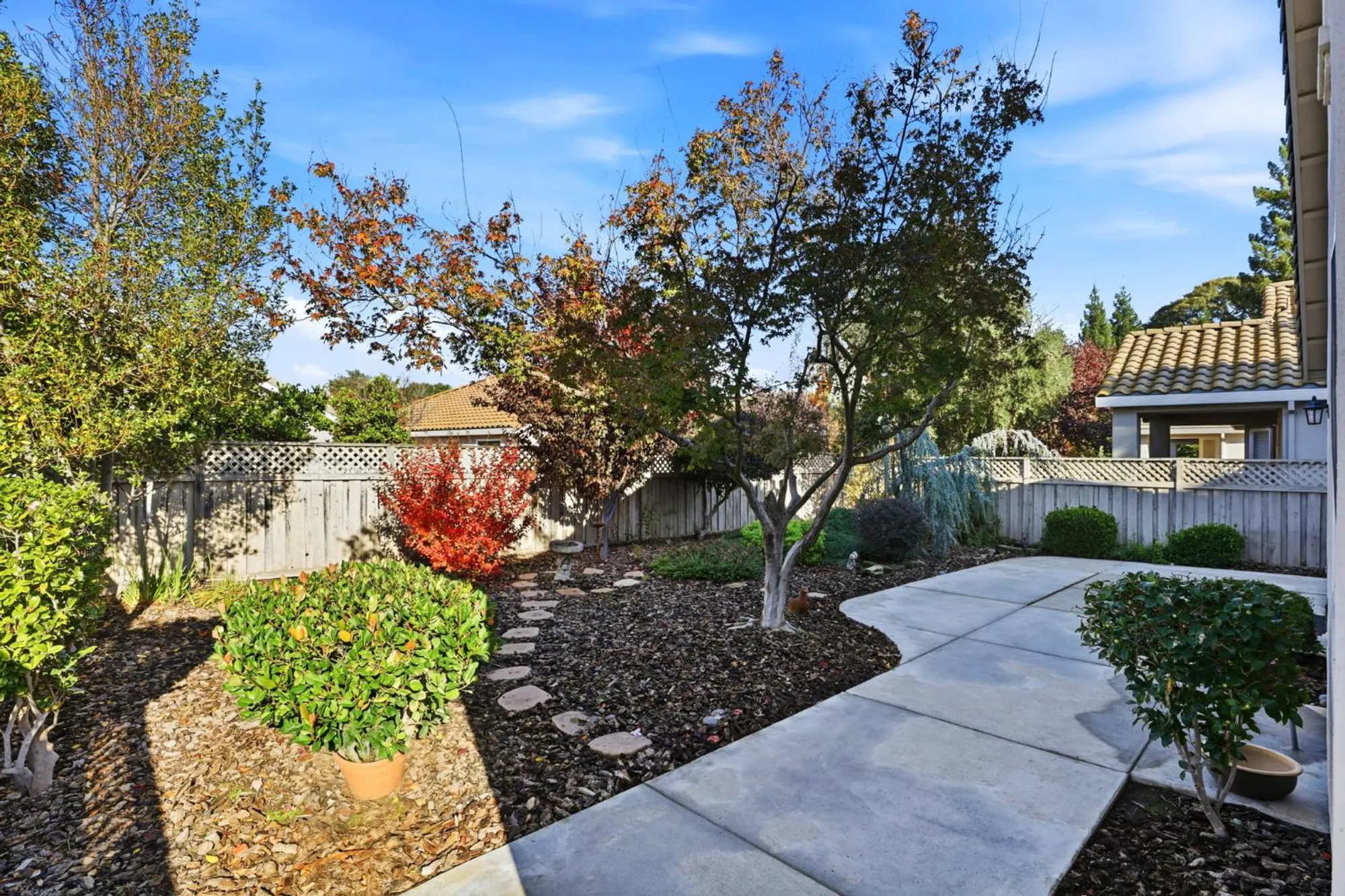 Property Slideshow image 12 of 26 | 7016 mule team way, Roseville, CA, 95747