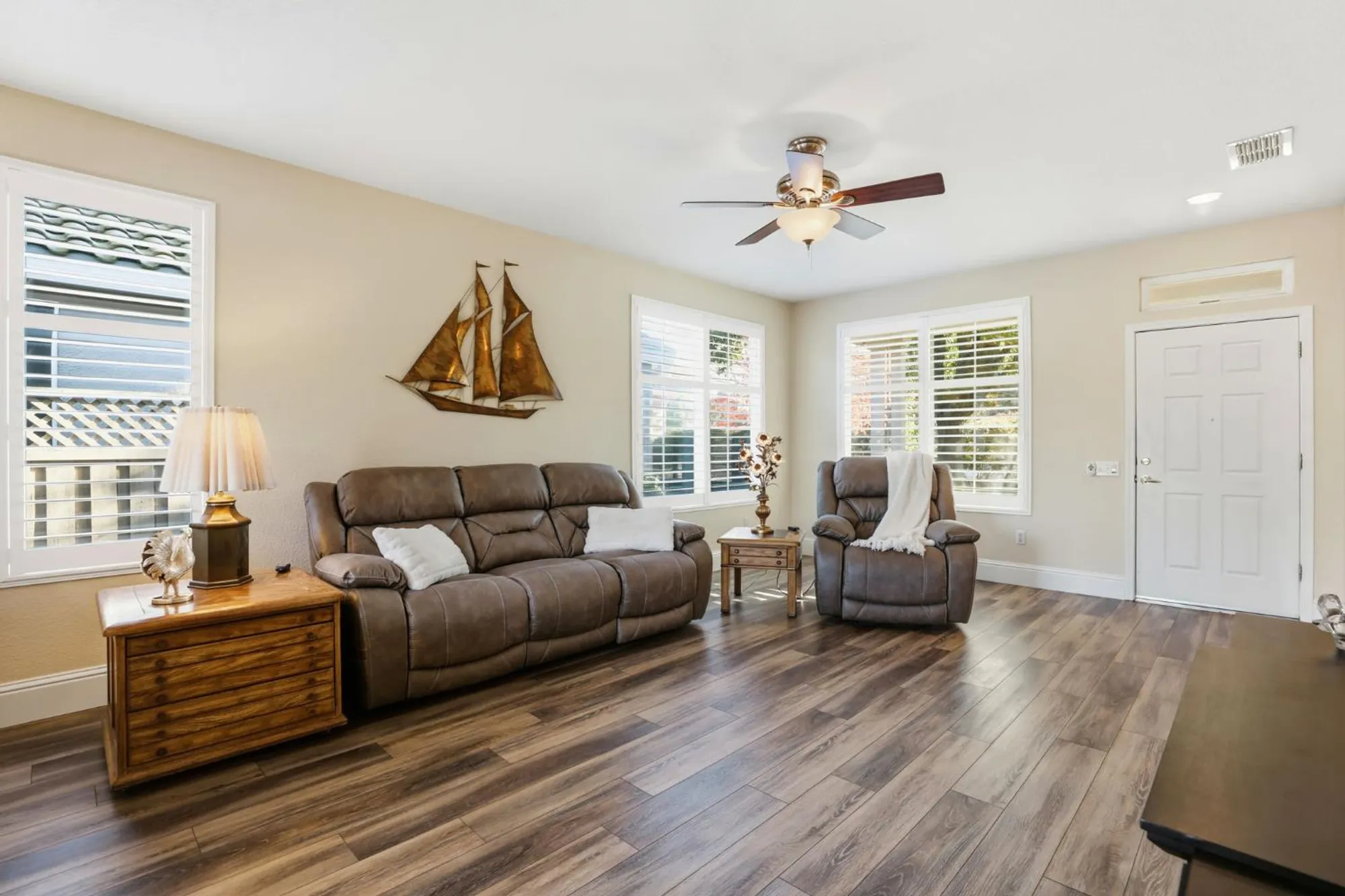 Property Slideshow image 2 of 26 | 7016 mule team way, Roseville, CA, 95747