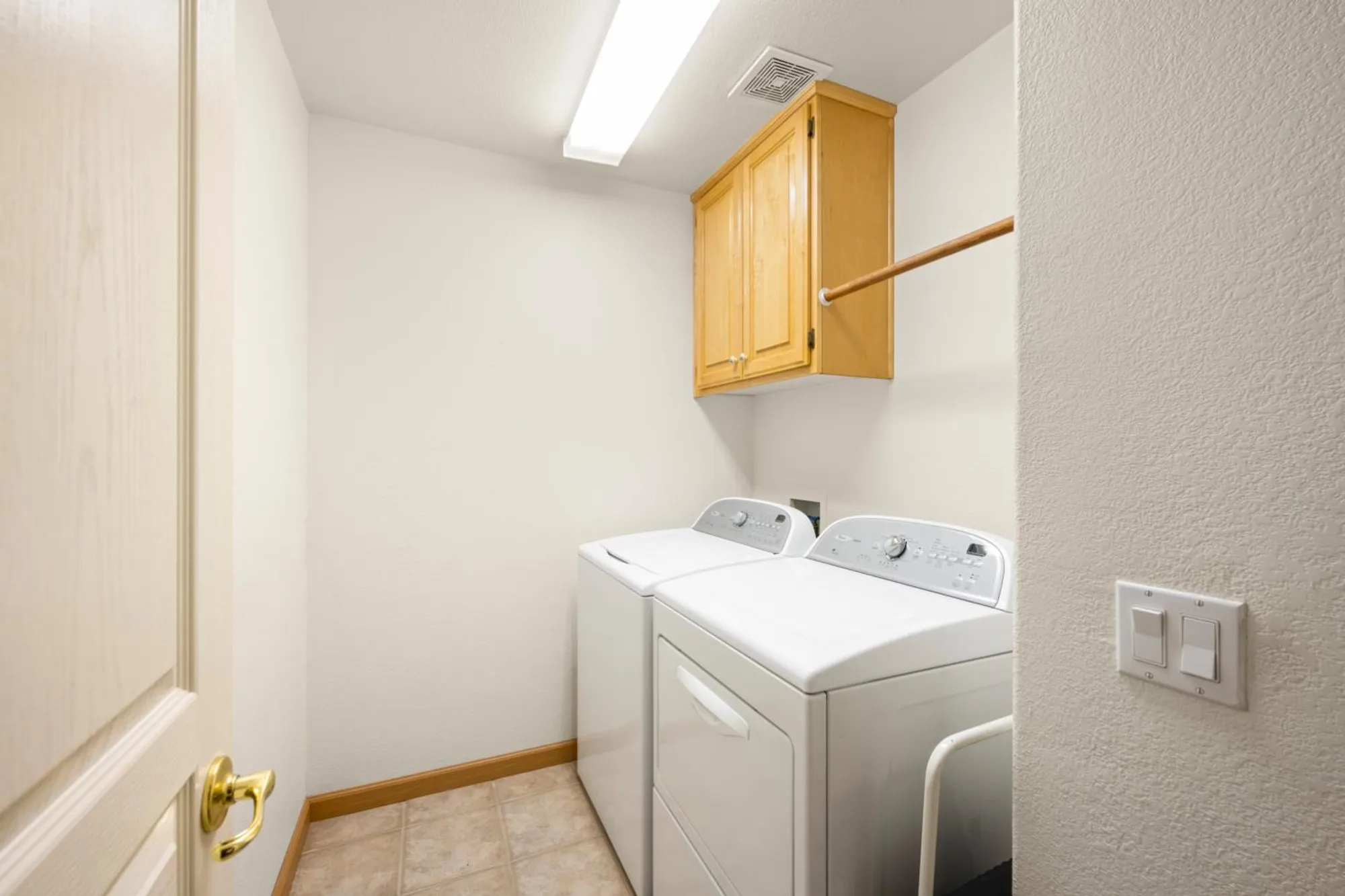 Property Slideshow image 30 of 41 | 500 diamond glen cir, Folsom, CA, 95630