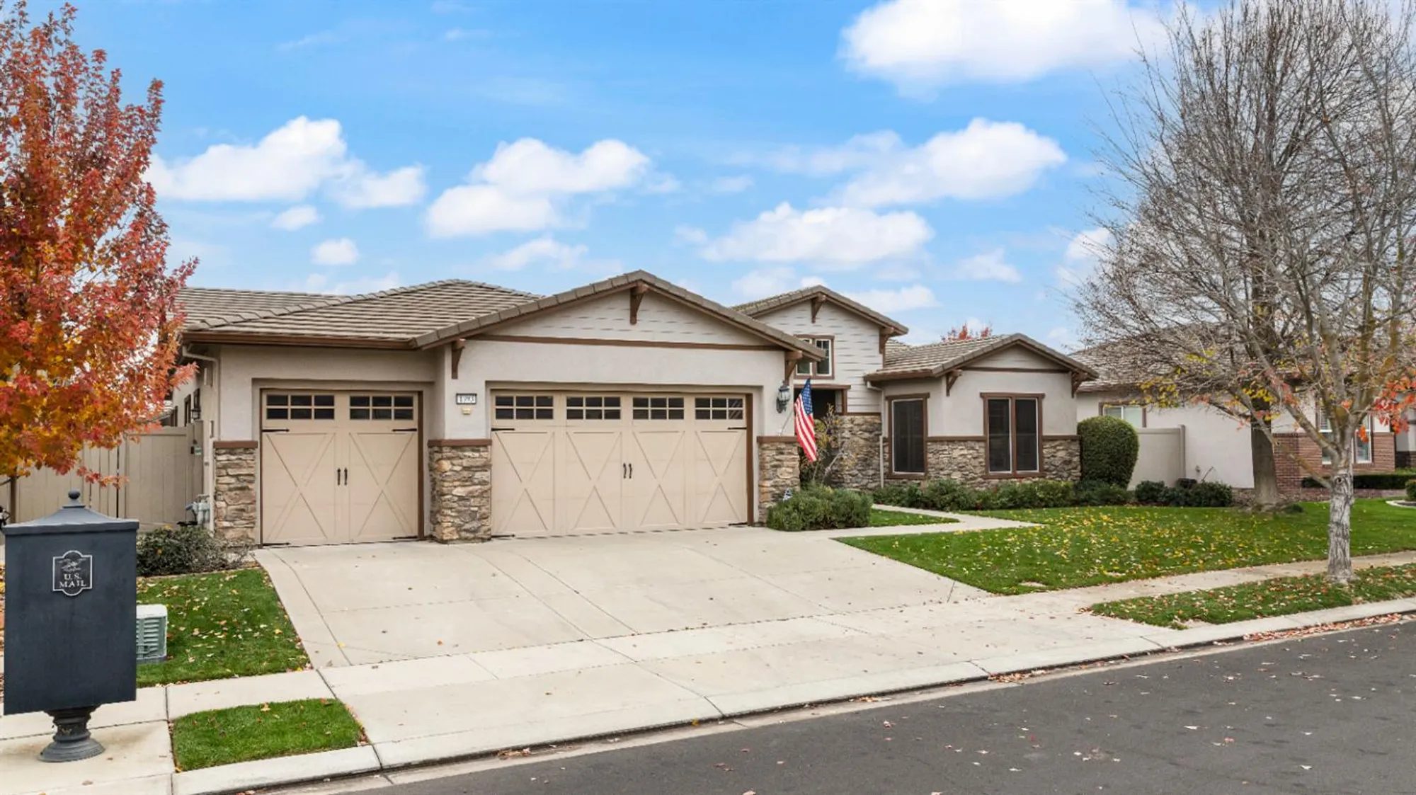 Property Slideshow image 4 of 94 | 1393 cobblecreek st, Manteca, CA, 95336