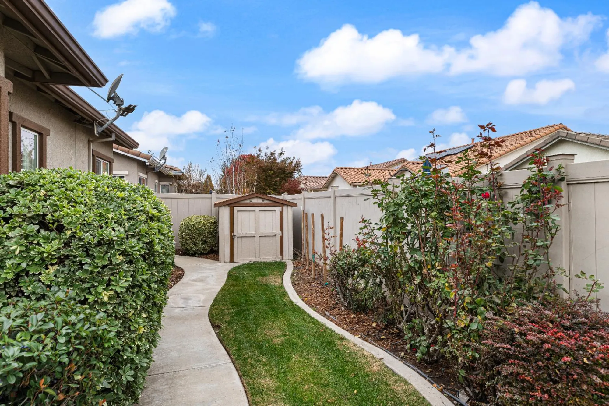 Property Slideshow image 44 of 94 | 1393 cobblecreek st, Manteca, CA, 95336