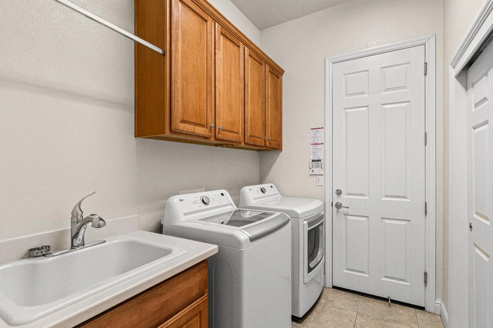 Property Slideshow image 42 of 94 | 1393 cobblecreek st, Manteca, CA, 95336