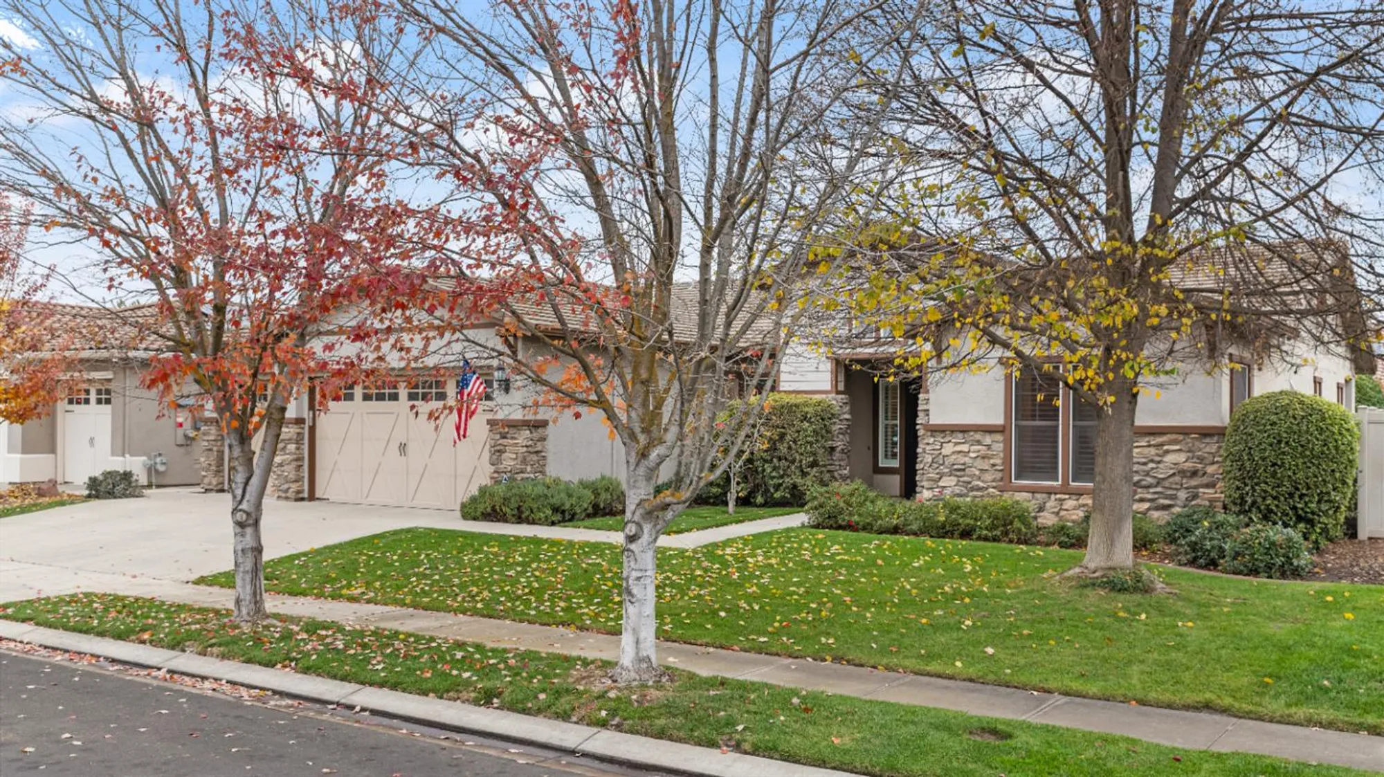 Property Slideshow image 3 of 94 | 1393 cobblecreek st, Manteca, CA, 95336