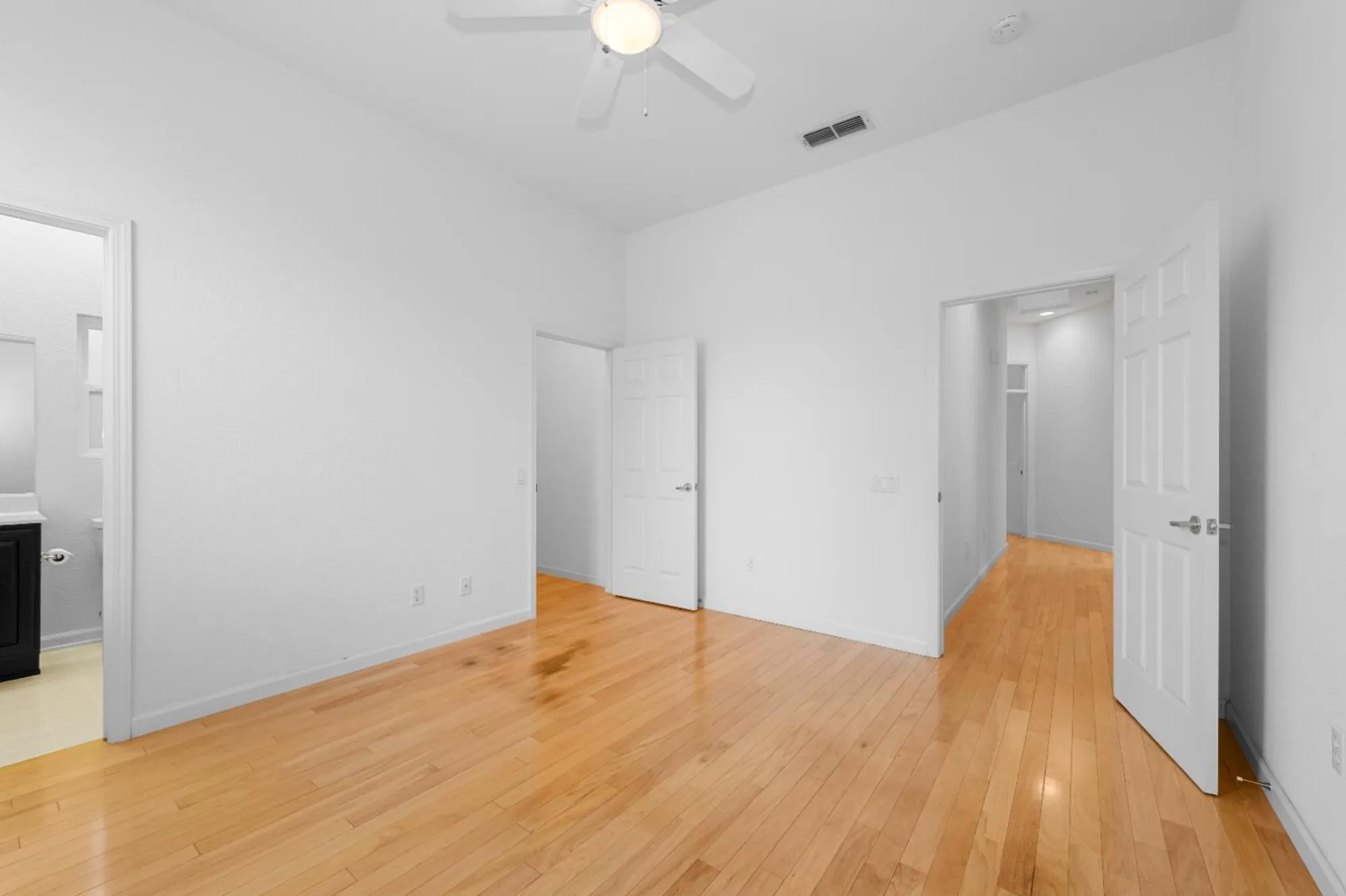 Property Slideshow image 27 of 49 | 7424 school house ln, Roseville, CA, 95747