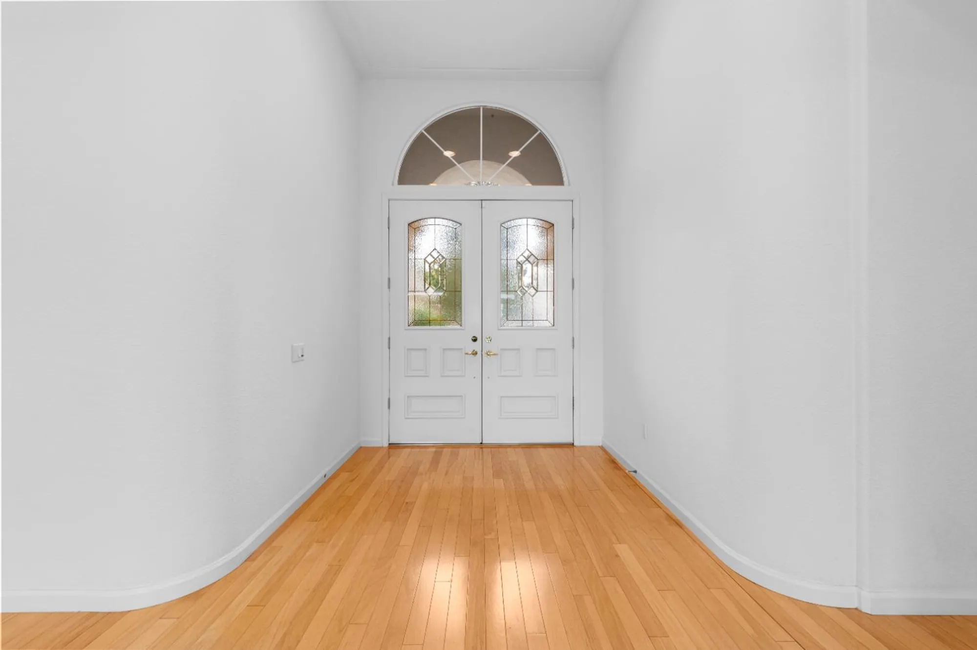 Property Slideshow image 4 of 49 | 7424 school house ln, Roseville, CA, 95747