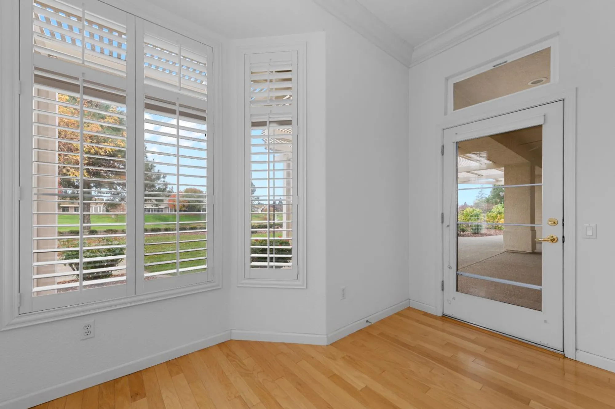 Property Slideshow image 31 of 49 | 7424 school house ln, Roseville, CA, 95747