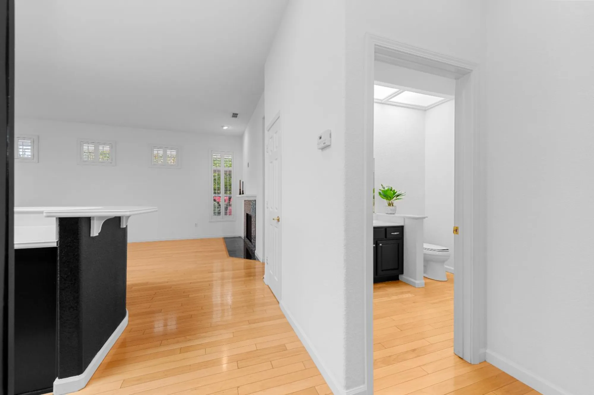 Property Slideshow image 8 of 49 | 7424 school house ln, Roseville, CA, 95747