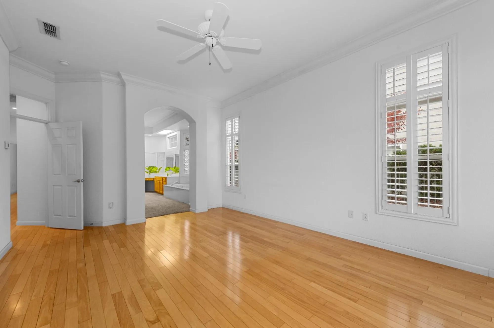 Property Slideshow image 32 of 49 | 7424 school house ln, Roseville, CA, 95747