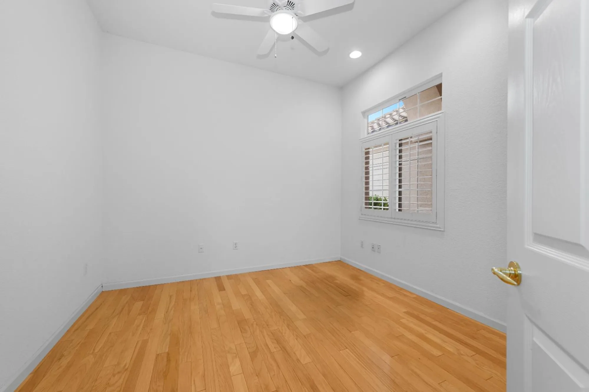 Property Slideshow image 10 of 49 | 7424 school house ln, Roseville, CA, 95747