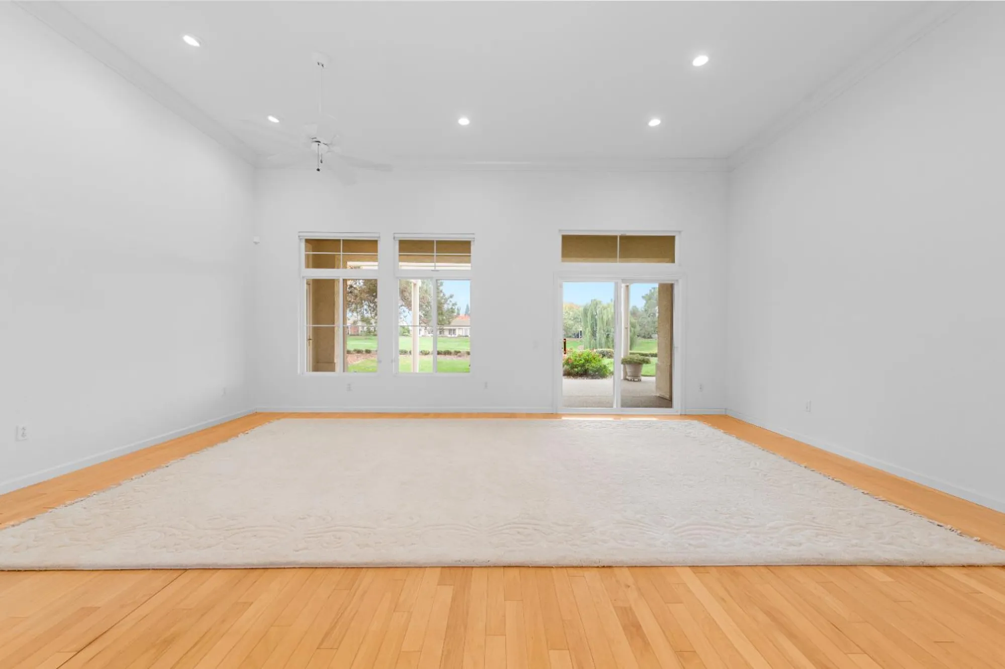 Property Slideshow image 5 of 49 | 7424 school house ln, Roseville, CA, 95747