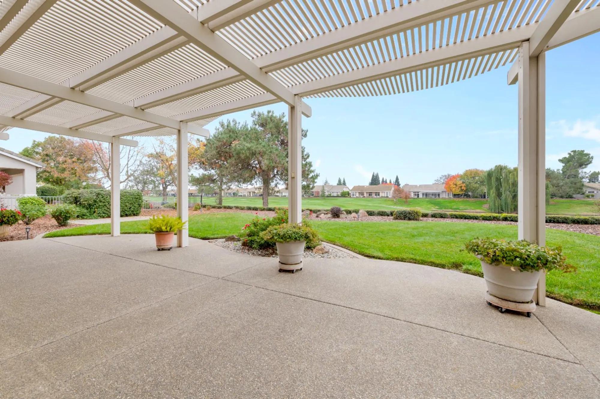 Property Slideshow image 39 of 49 | 7424 school house ln, Roseville, CA, 95747