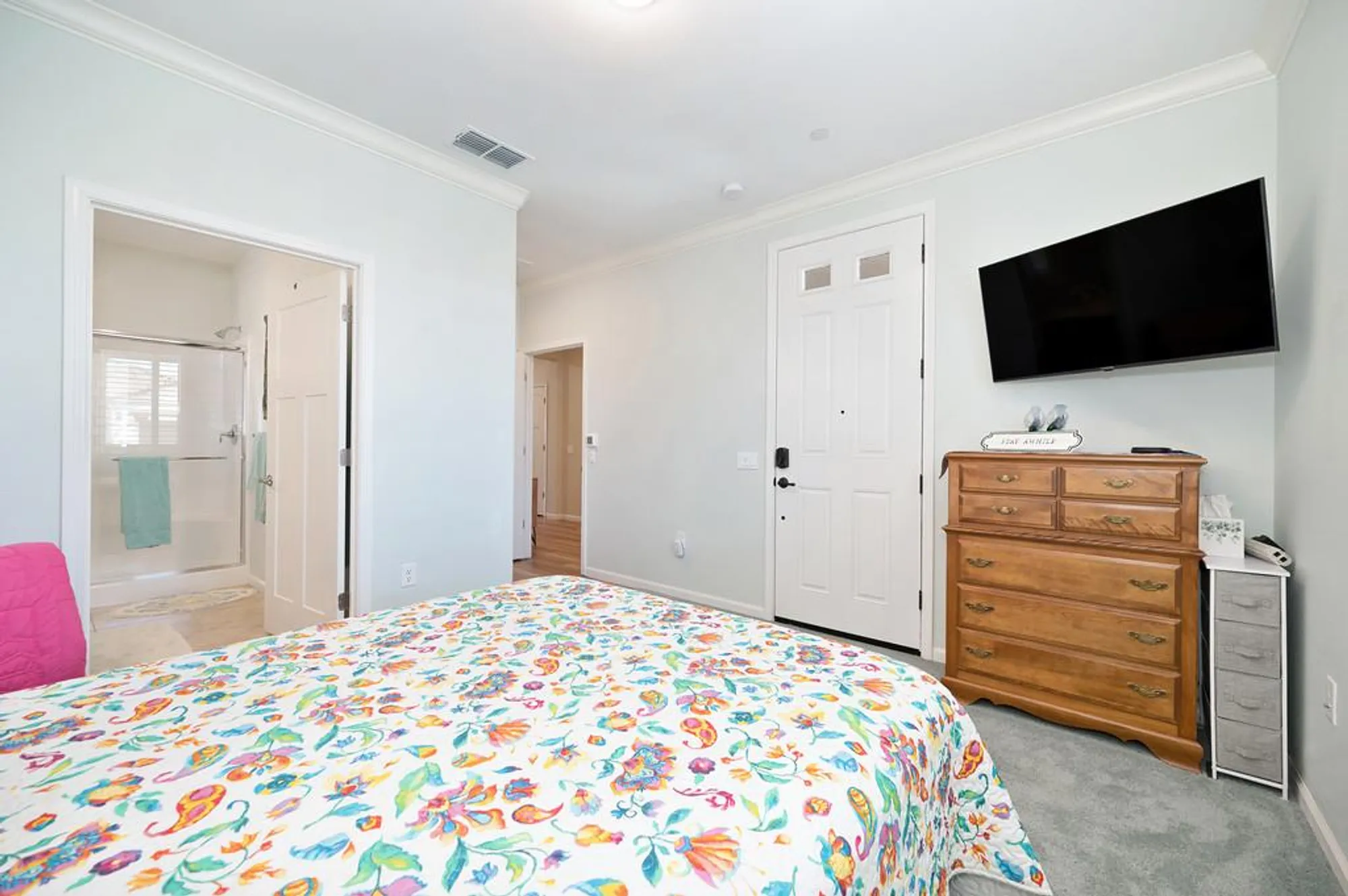 Property Slideshow image 22 of 57 | 9173 vervain way, Sacramento, CA, 95829