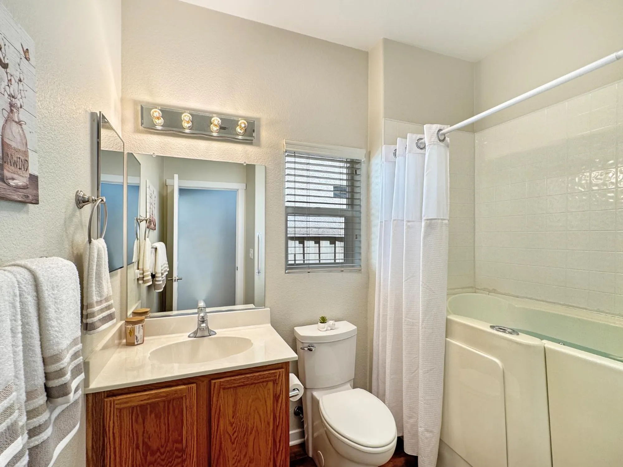 Property Slideshow image 14 of 23 | 153 whitehall ln, Lincoln, CA, 95648