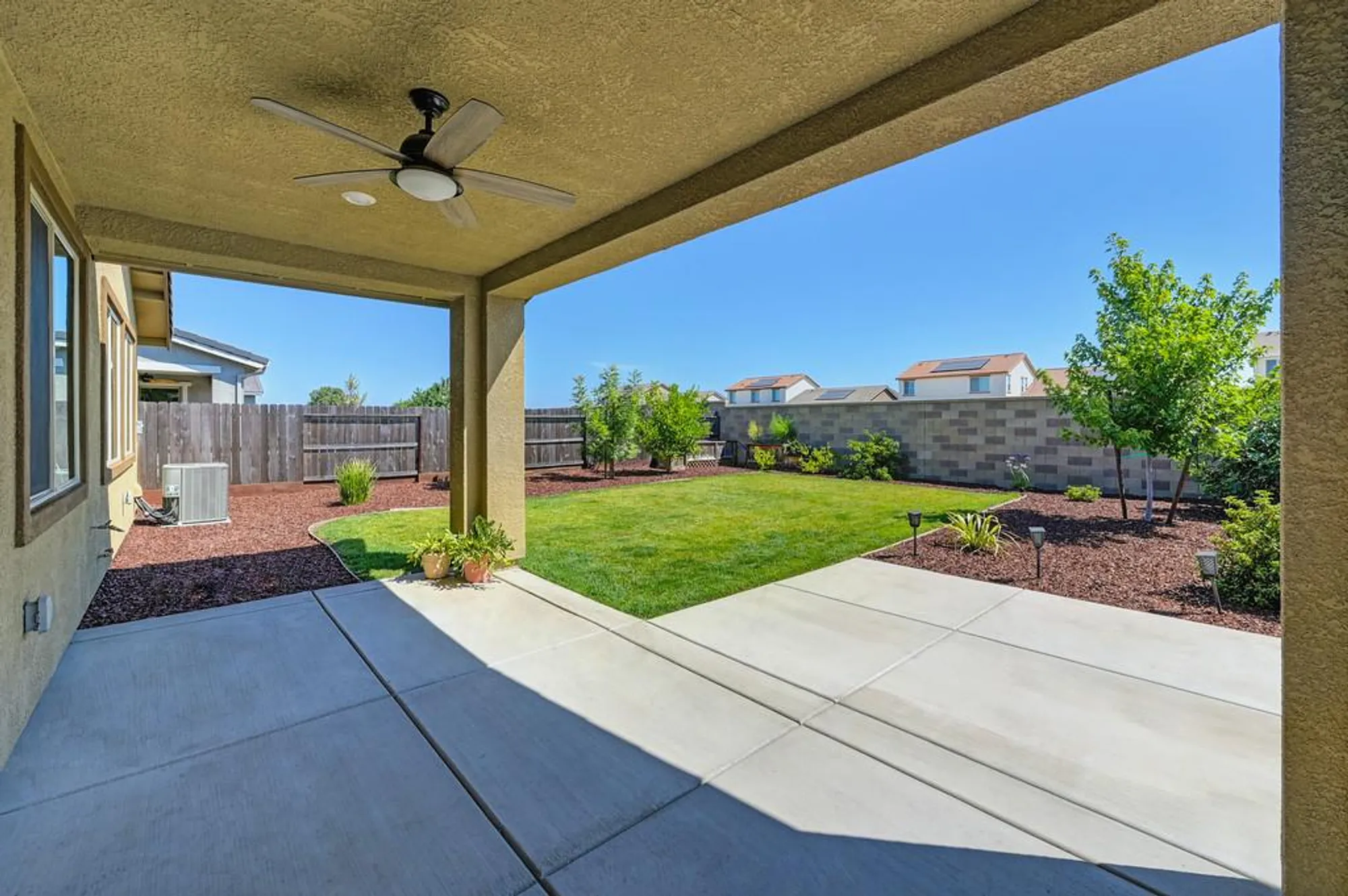 Property Slideshow image 34 of 57 | 9173 vervain way, Sacramento, CA, 95829
