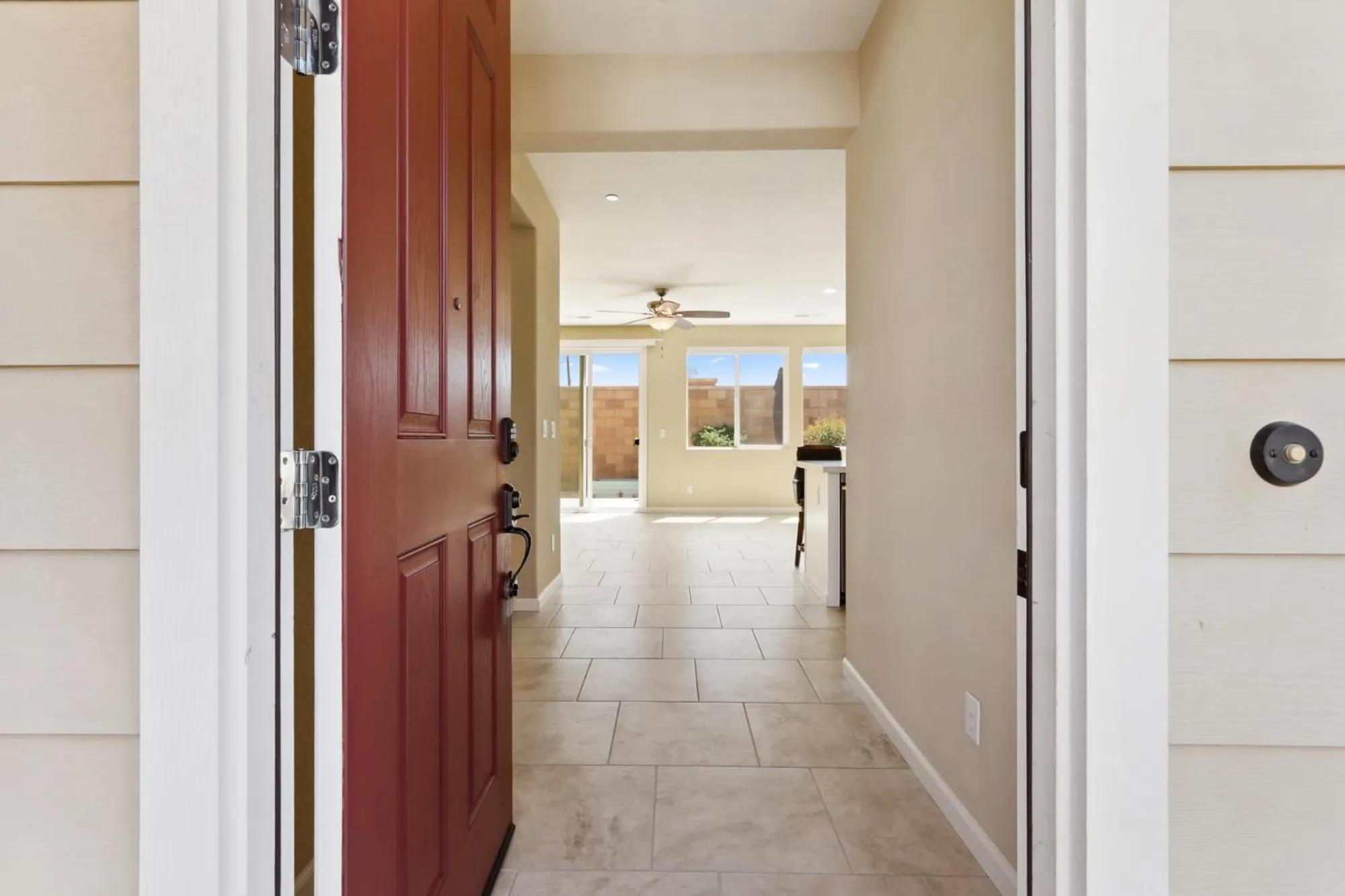 Property Slideshow image 3 of 26 | 9747 dartwell way, Sacramento, CA, 95829