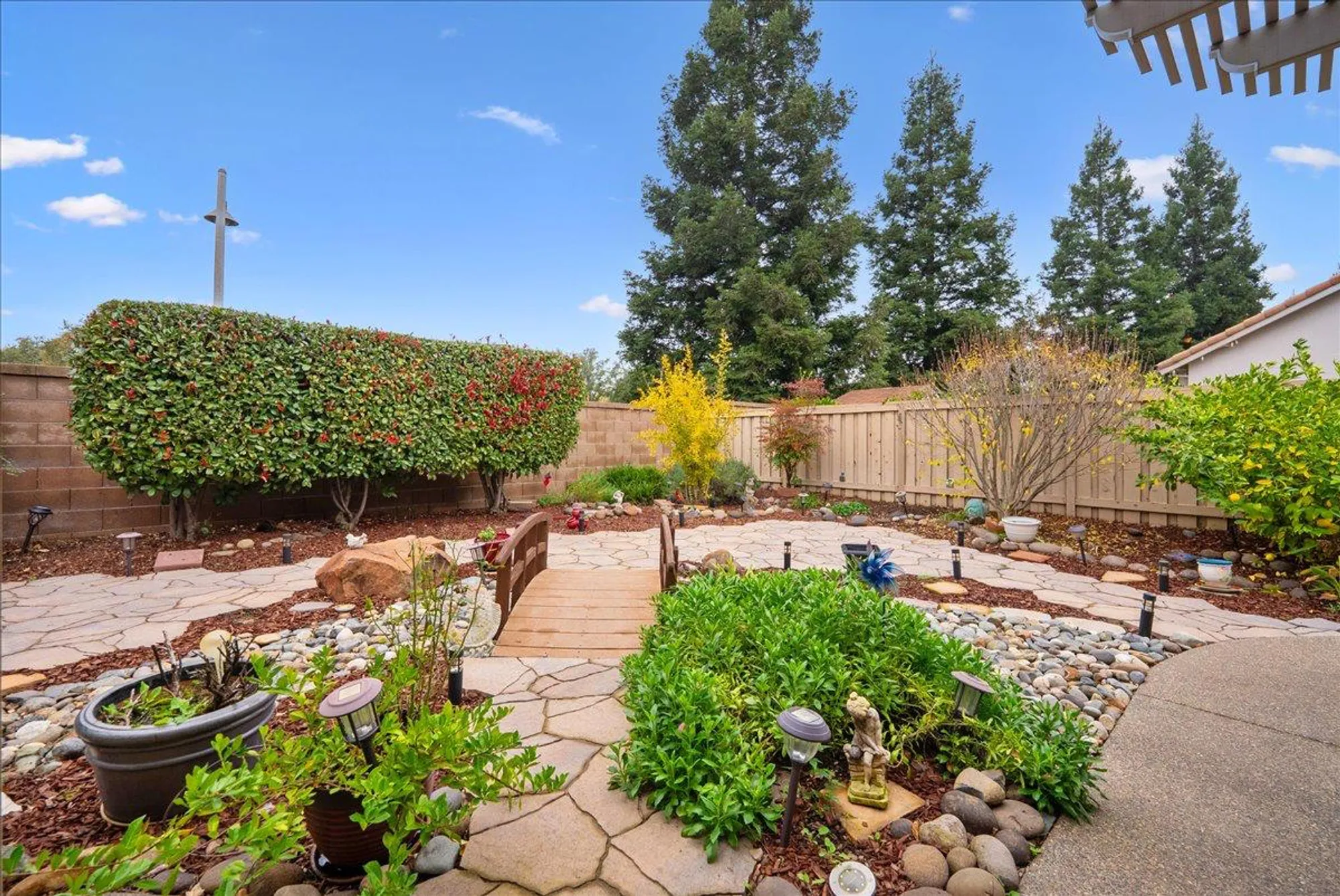 Property Slideshow image 19 of 37 | 286 lariat loop, Lincoln, CA, 95648