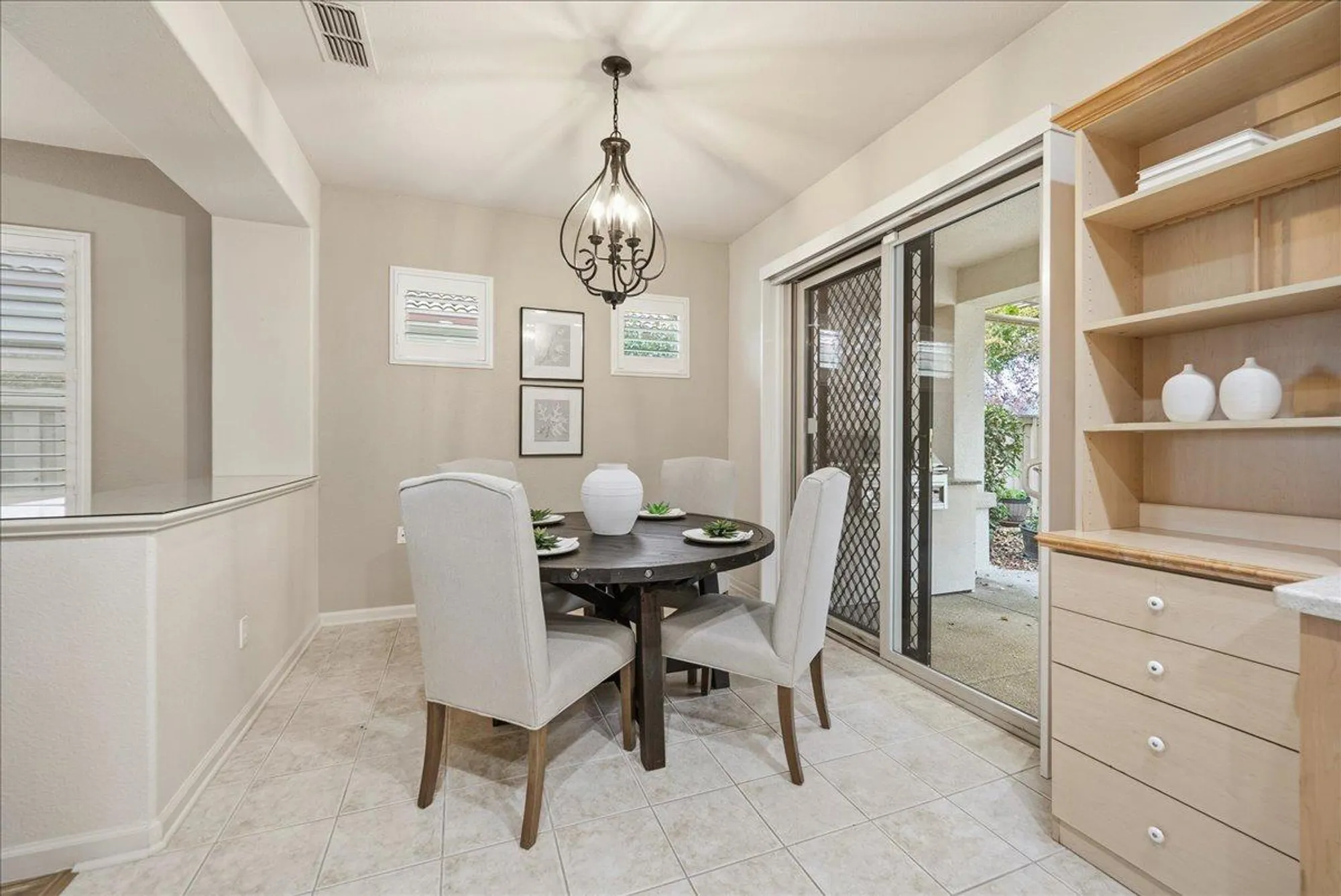 Property Slideshow image 9 of 37 | 286 lariat loop, Lincoln, CA, 95648