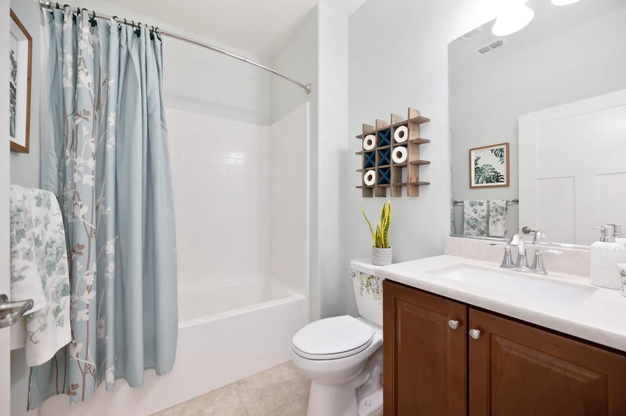 Property Slideshow image 25 of 57 | 9173 vervain way, Sacramento, CA, 95829