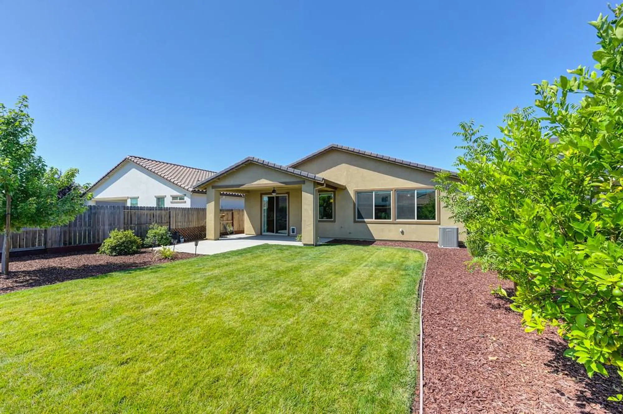 Property Slideshow image 37 of 57 | 9173 vervain way, Sacramento, CA, 95829